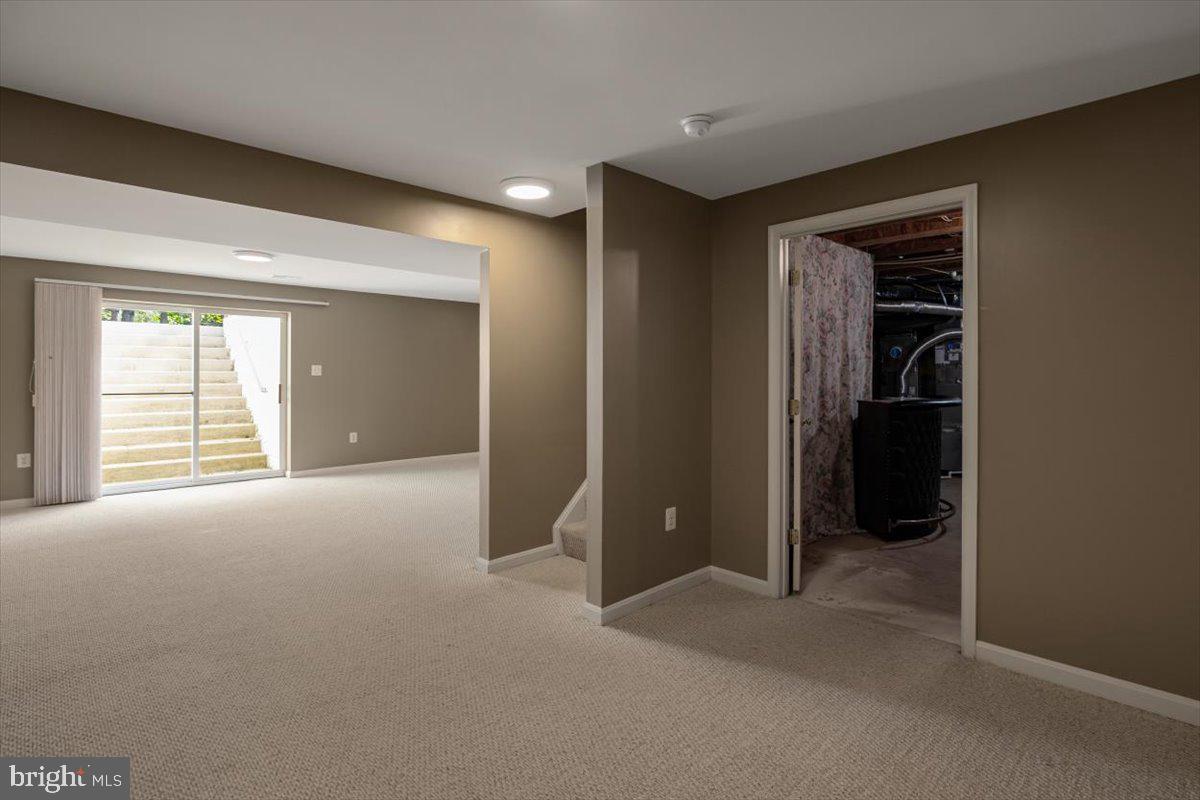 BLOOMS CROSSING - Residential