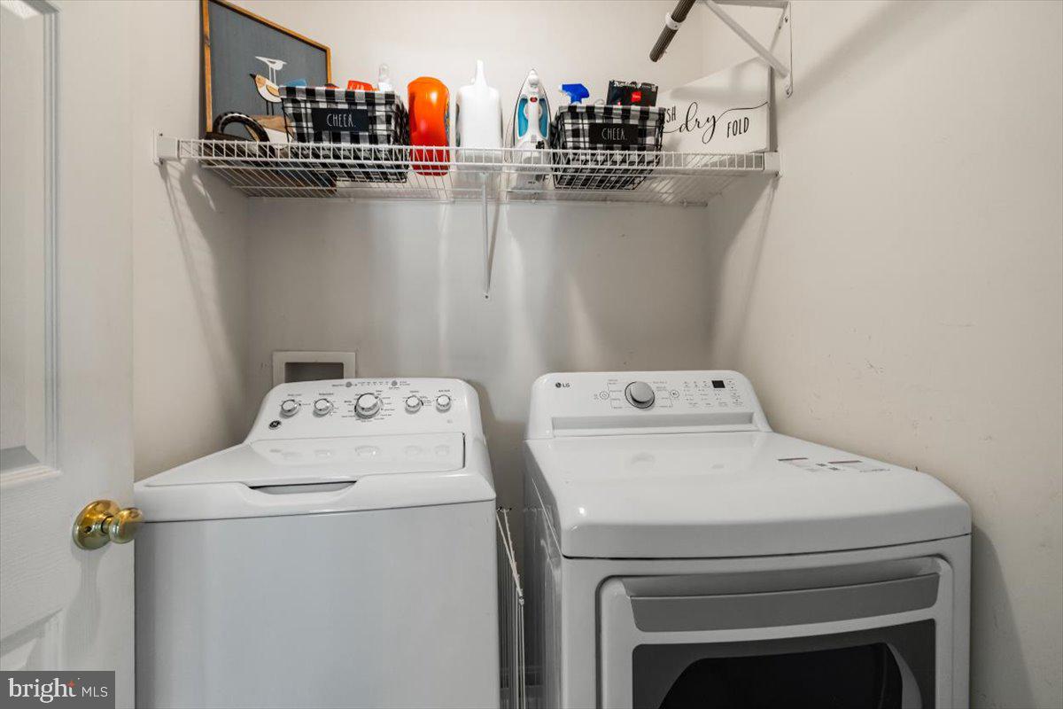 BLOOMS CROSSING - Residential