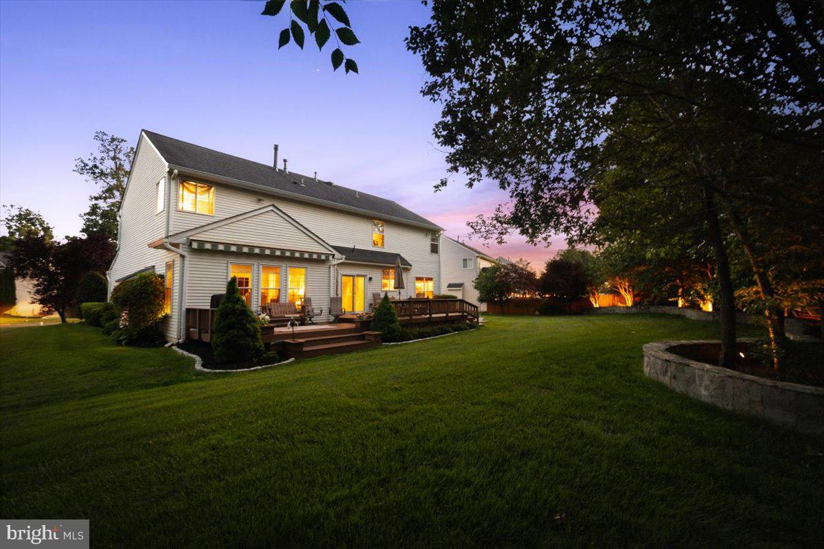 BLOOMS CROSSING - Residential