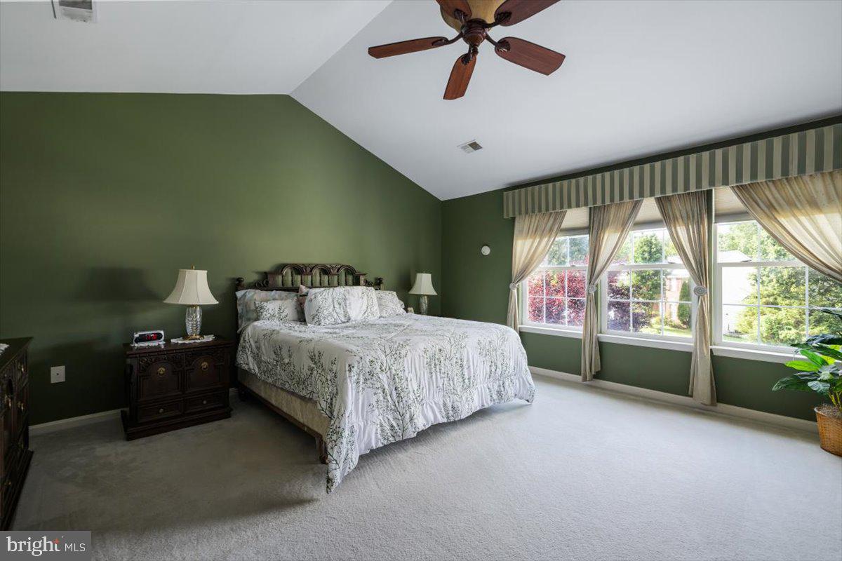 BLOOMS CROSSING - Residential