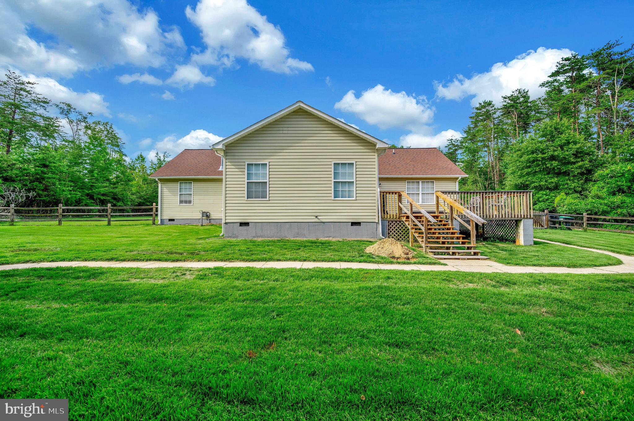 RIVER RIDGE ESTATES - Residential