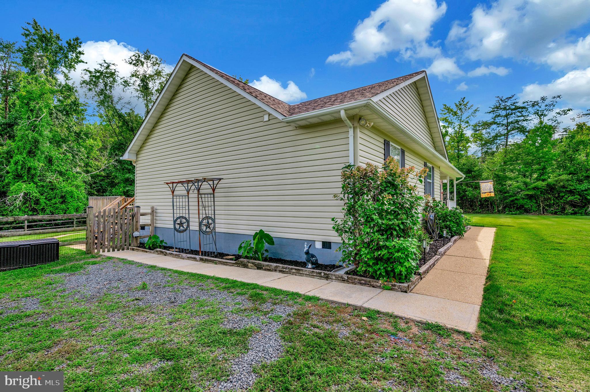 RIVER RIDGE ESTATES - Residential