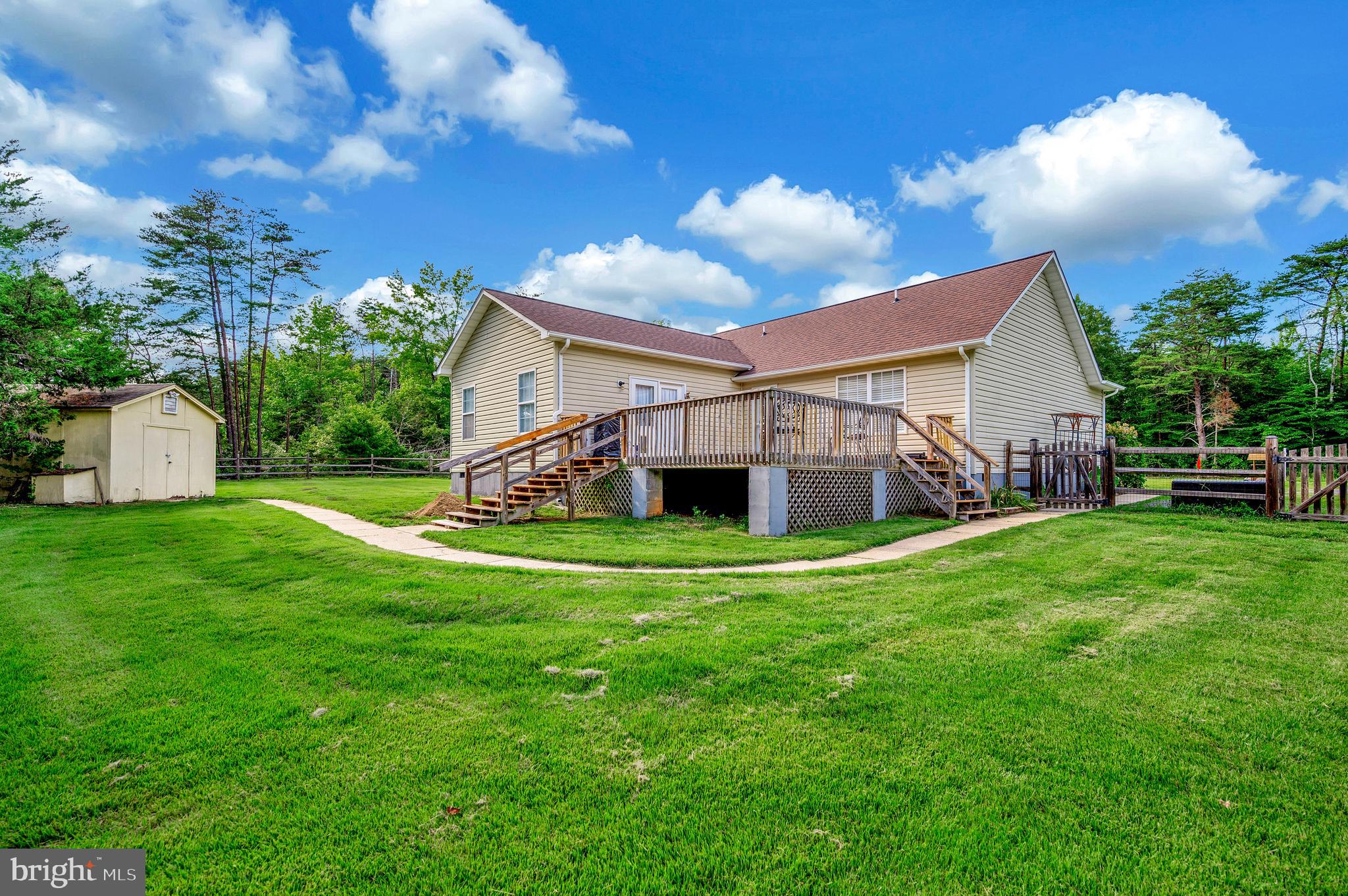 RIVER RIDGE ESTATES - Residential