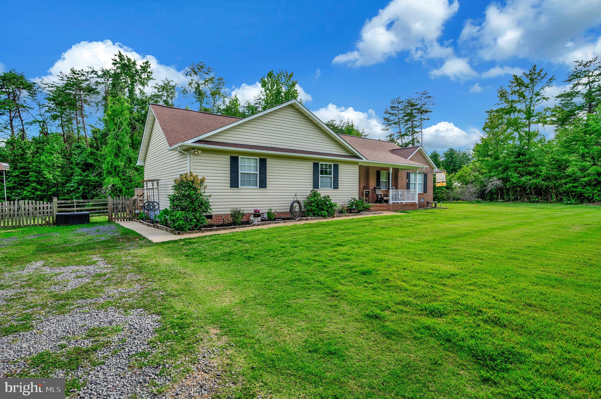 RIVER RIDGE ESTATES - Residential