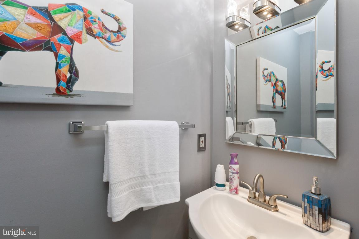 OAKWOOD VILLAGE - Residential