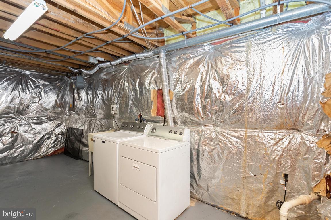 OAKWOOD VILLAGE - Residential