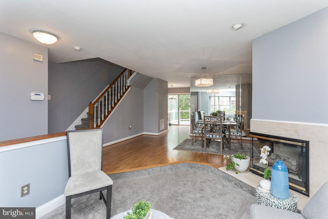 OAKWOOD VILLAGE - Residential