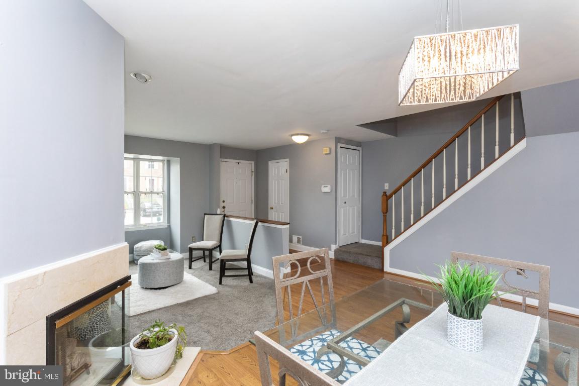 OAKWOOD VILLAGE - Residential