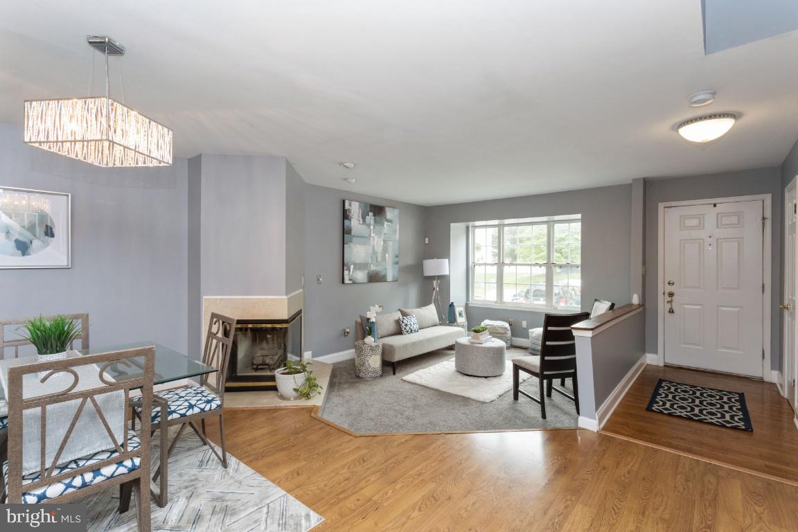 OAKWOOD VILLAGE - Residential