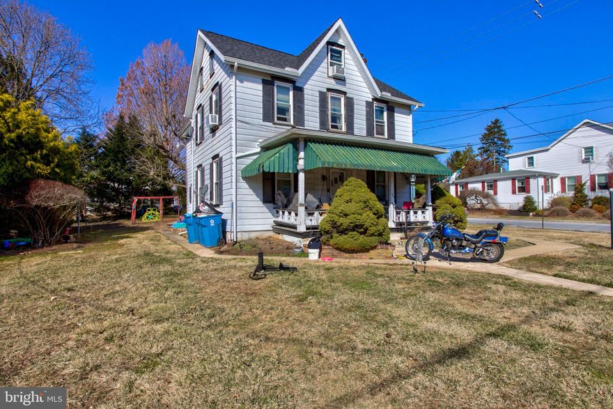 Great investment opportunity in Oxford. Take a look at this well maintained 2 unit apartment fully rented. Great renters, updated and very clean, tenants take pride in their respective living quarters, and updated kitchens. Nice flooring and a great location close to major attractions such as Route 30, and Route 1 so commuting to major cities makes an attractive place to live for any tenant! Water heaters are relatively new!