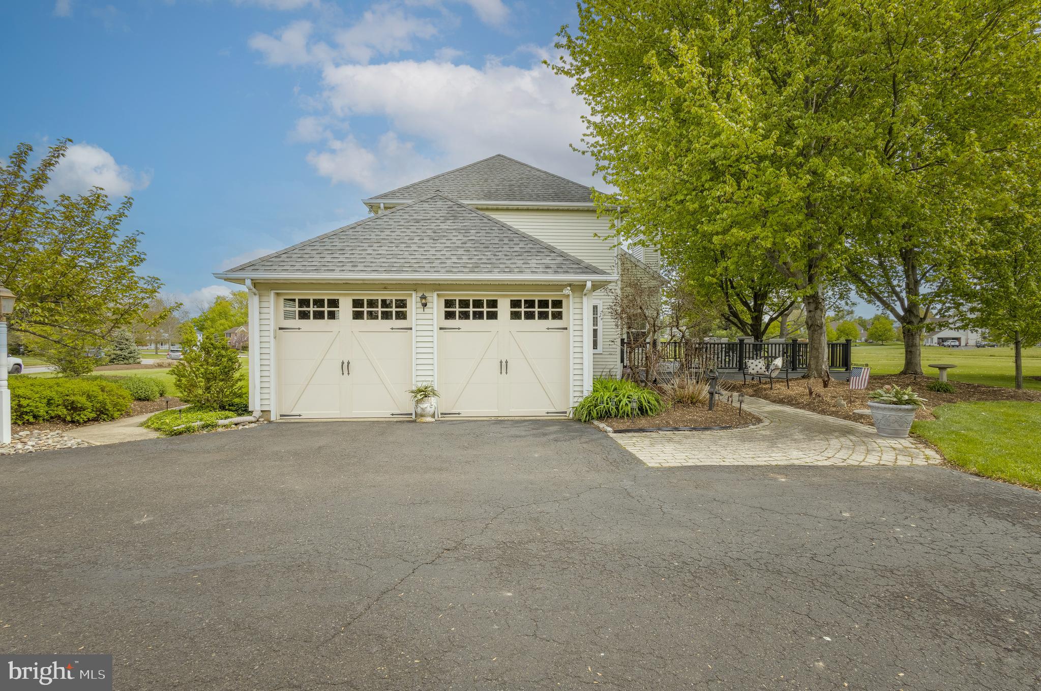 723 GREGORY DRIVE