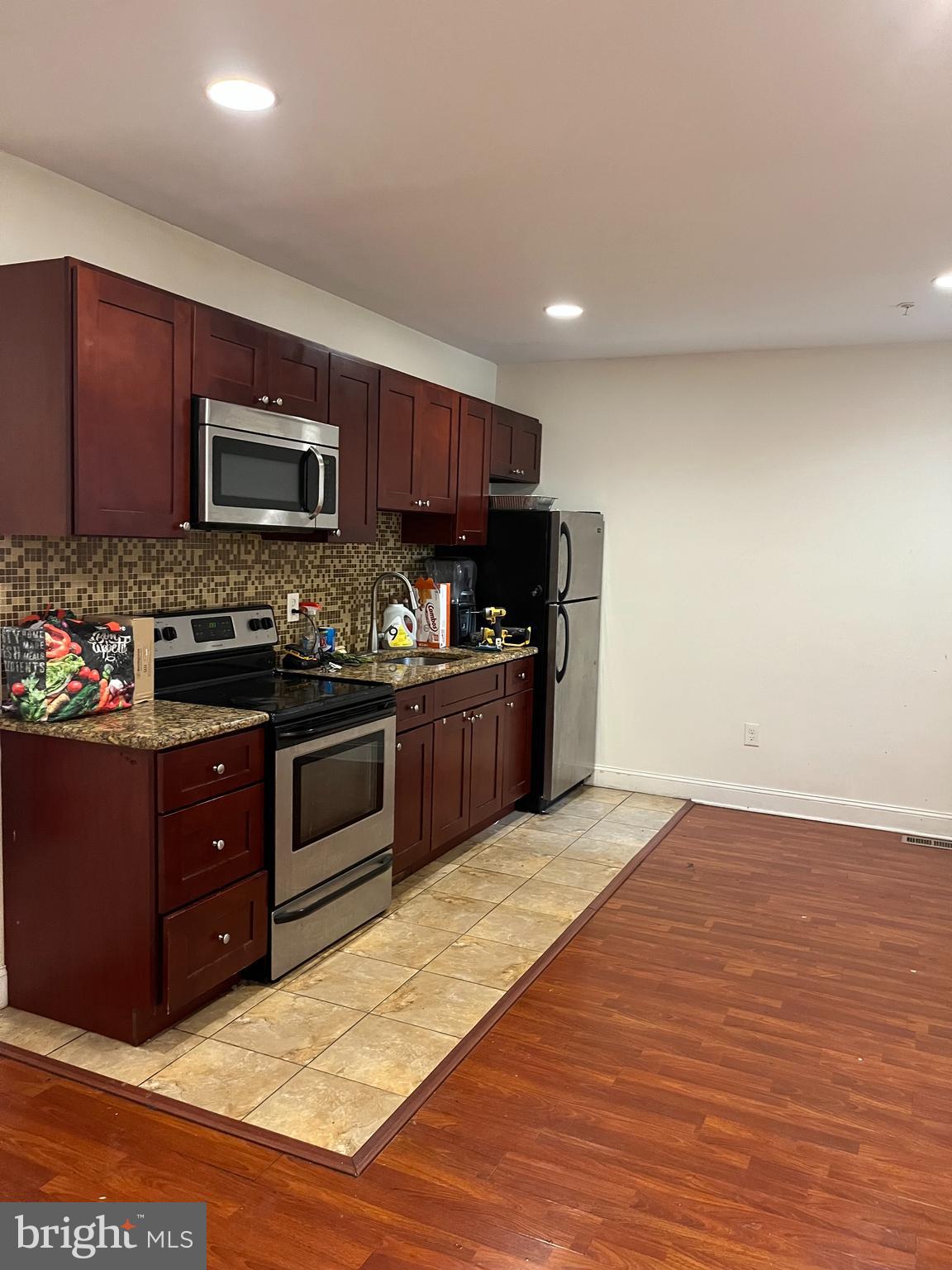 1933 CECIL B MOORE AVENUE 3R