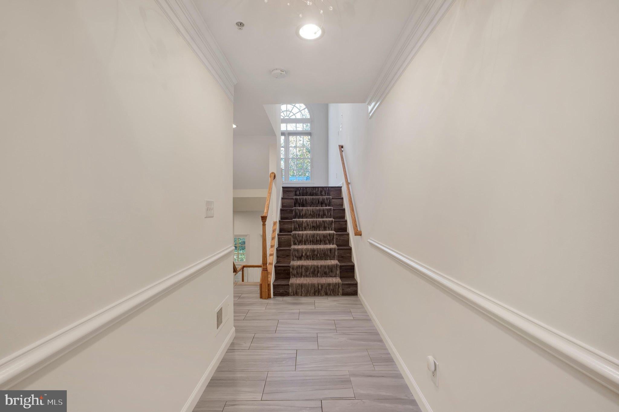401 OAK KNOLL TERRACE