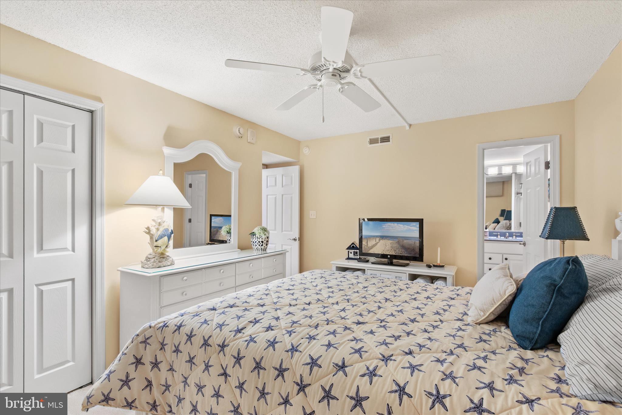 SEA COLONY EAST - Residential