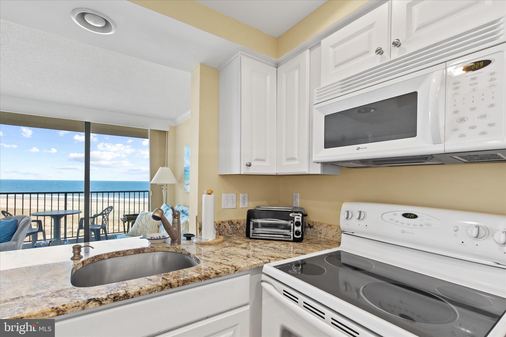 SEA COLONY EAST - Residential