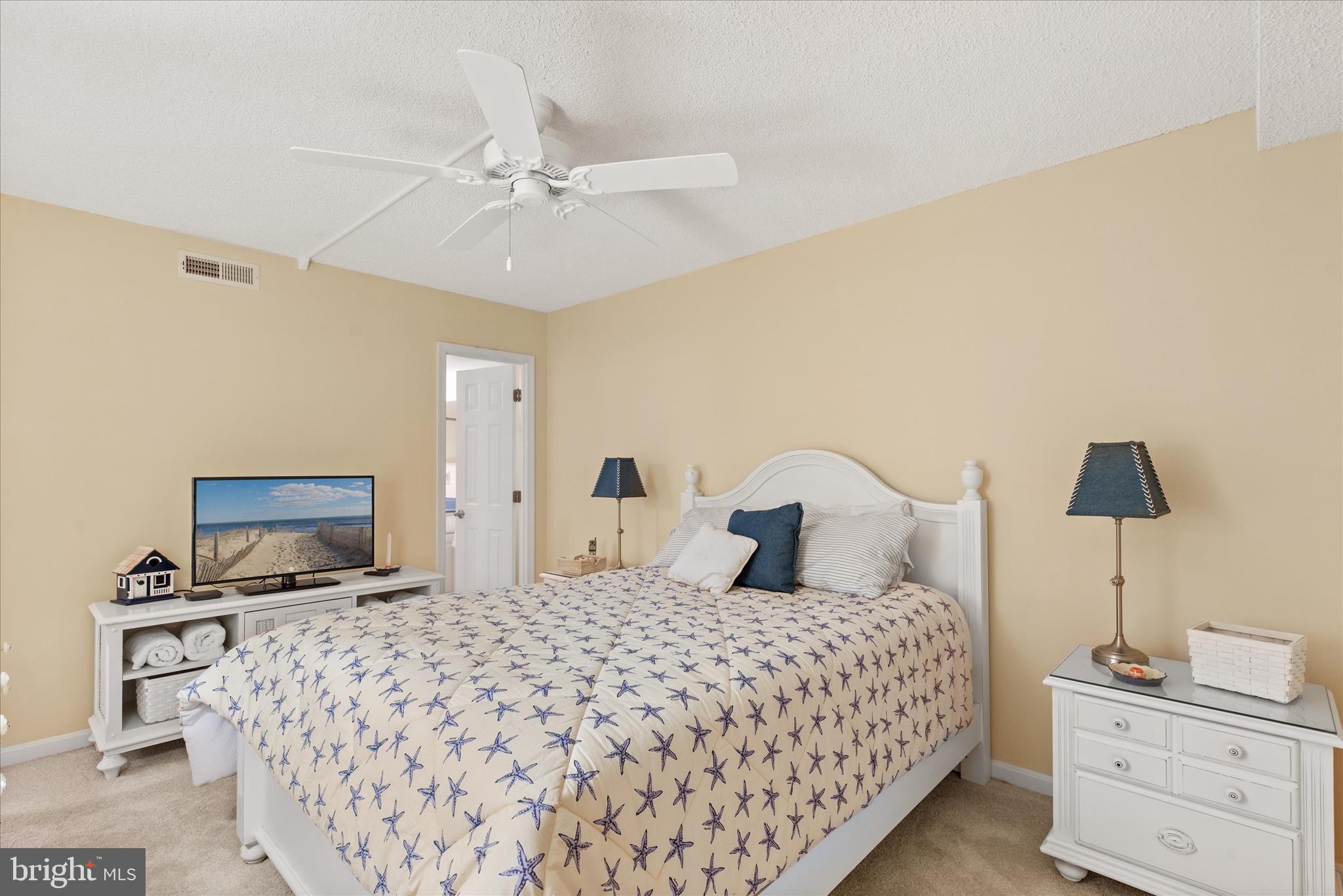 SEA COLONY EAST - Residential