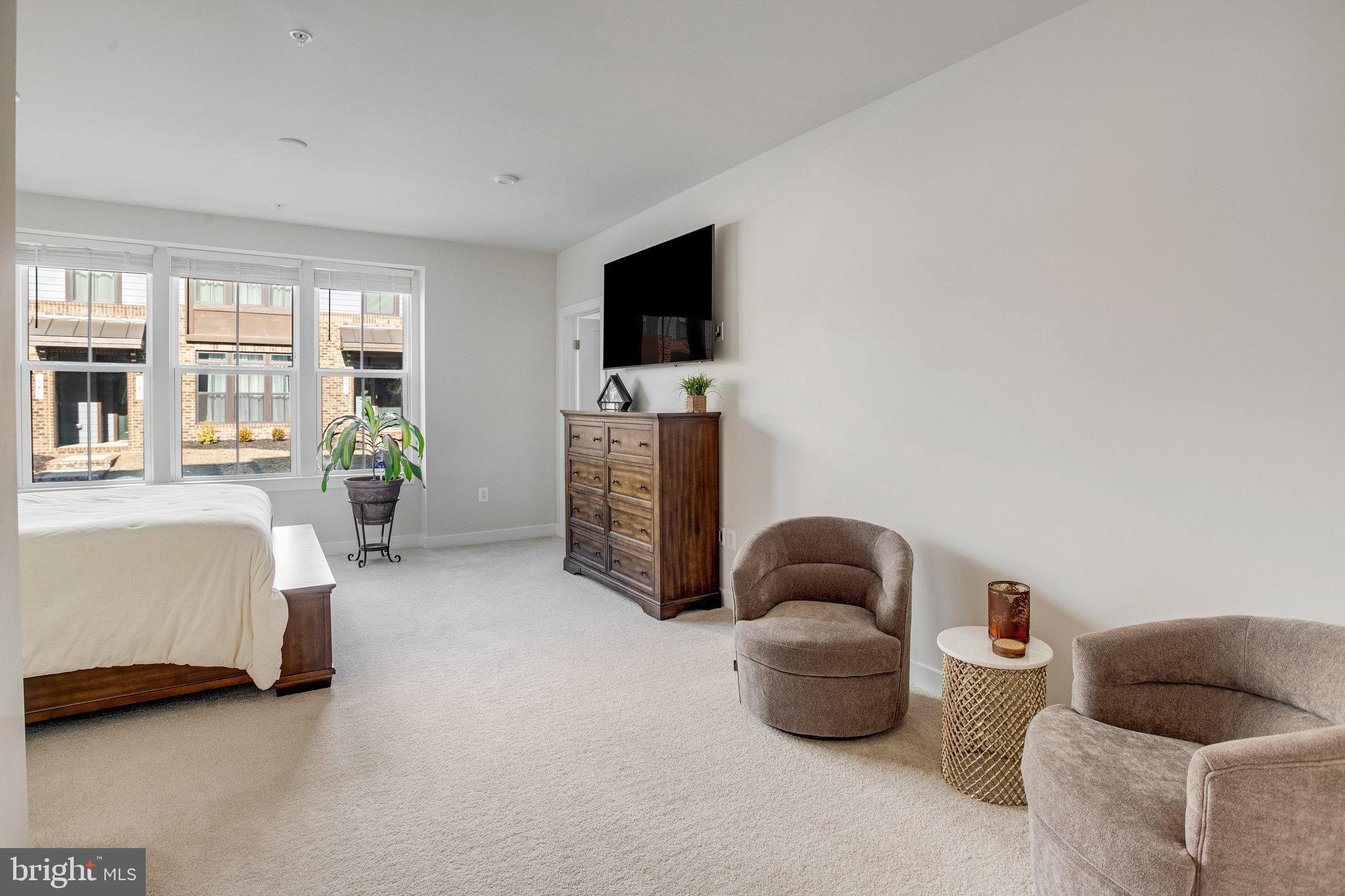 POTOMAC SHORES - Residential