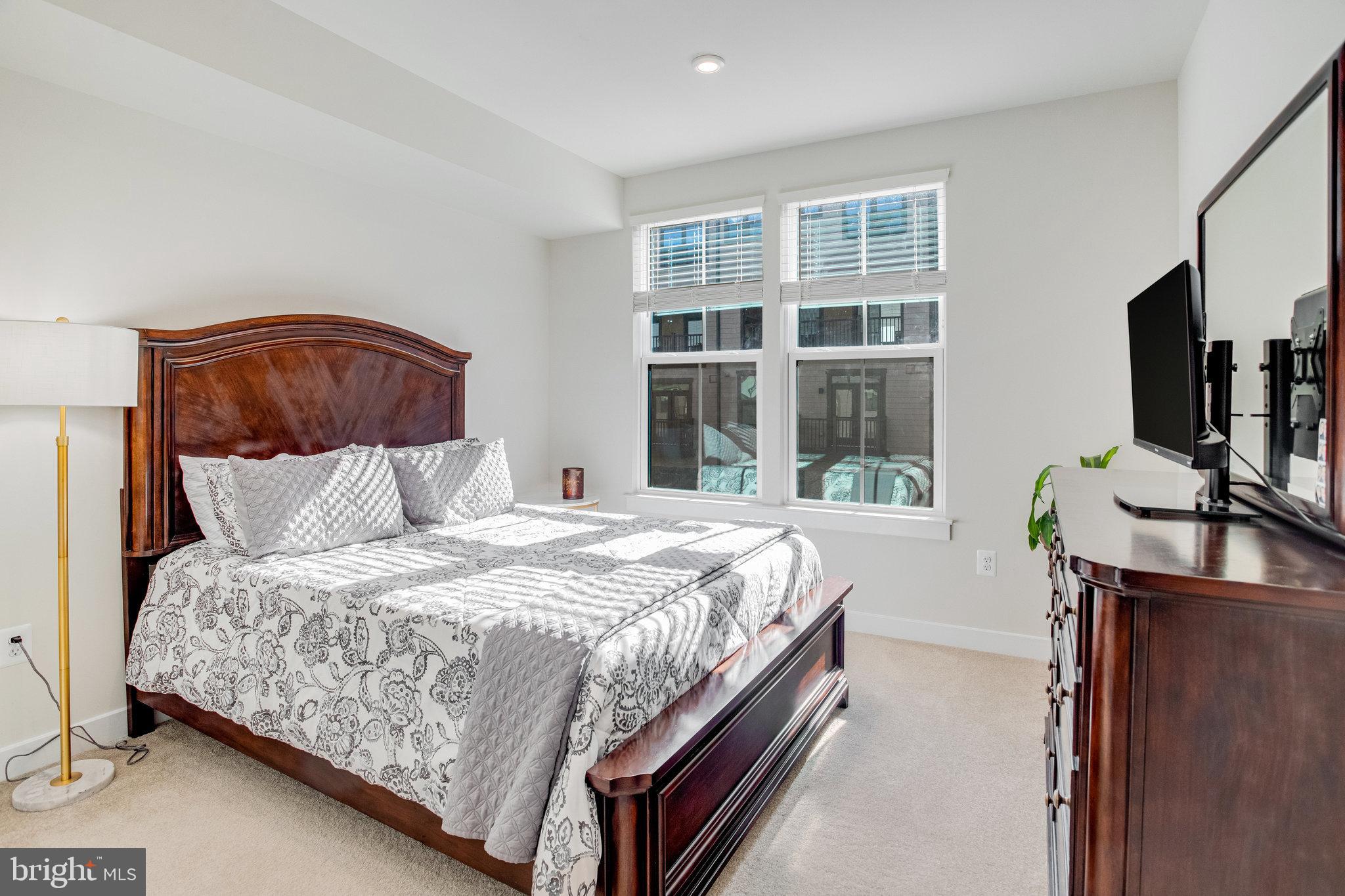 POTOMAC SHORES - Residential