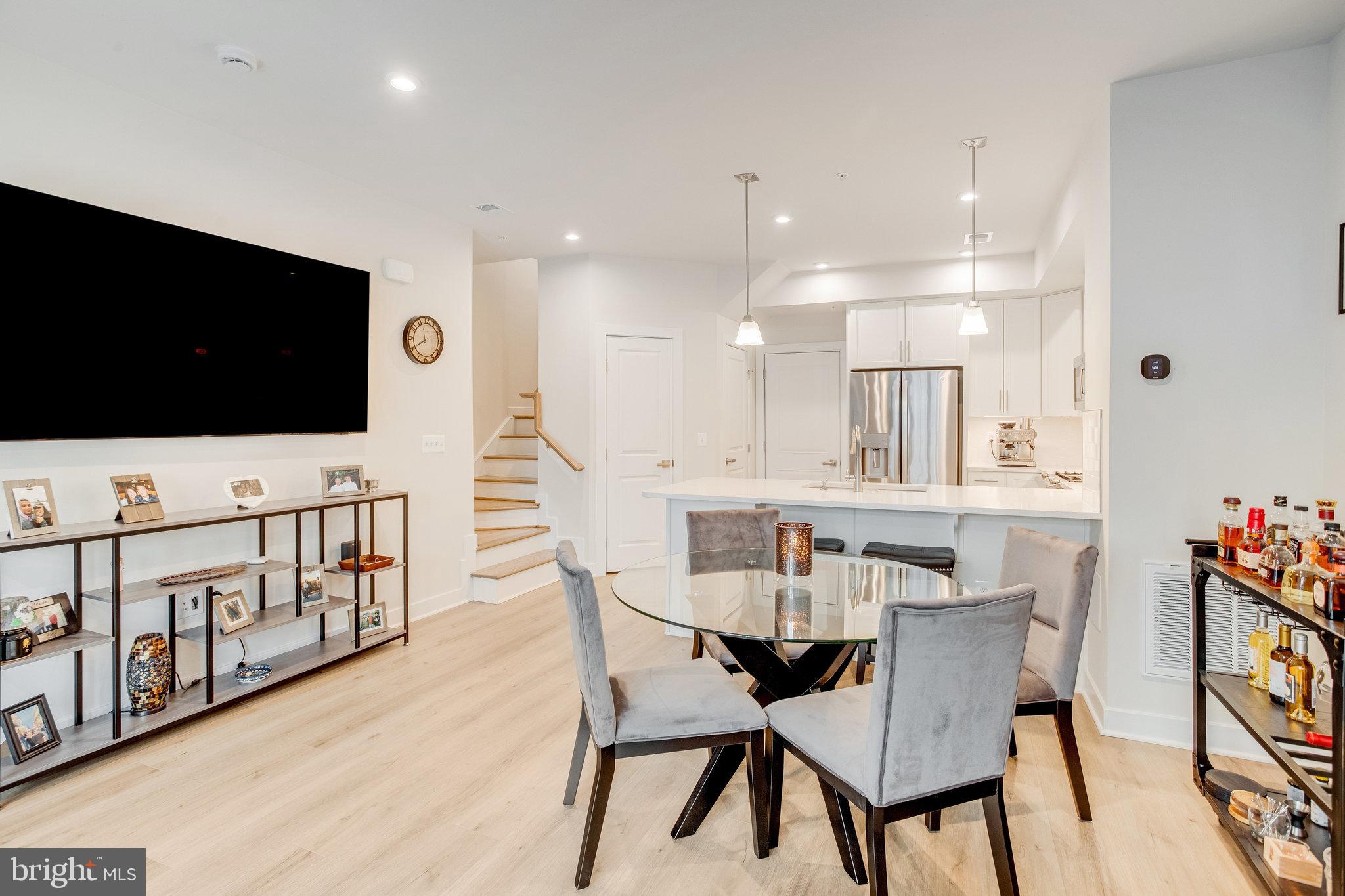 POTOMAC SHORES - Residential