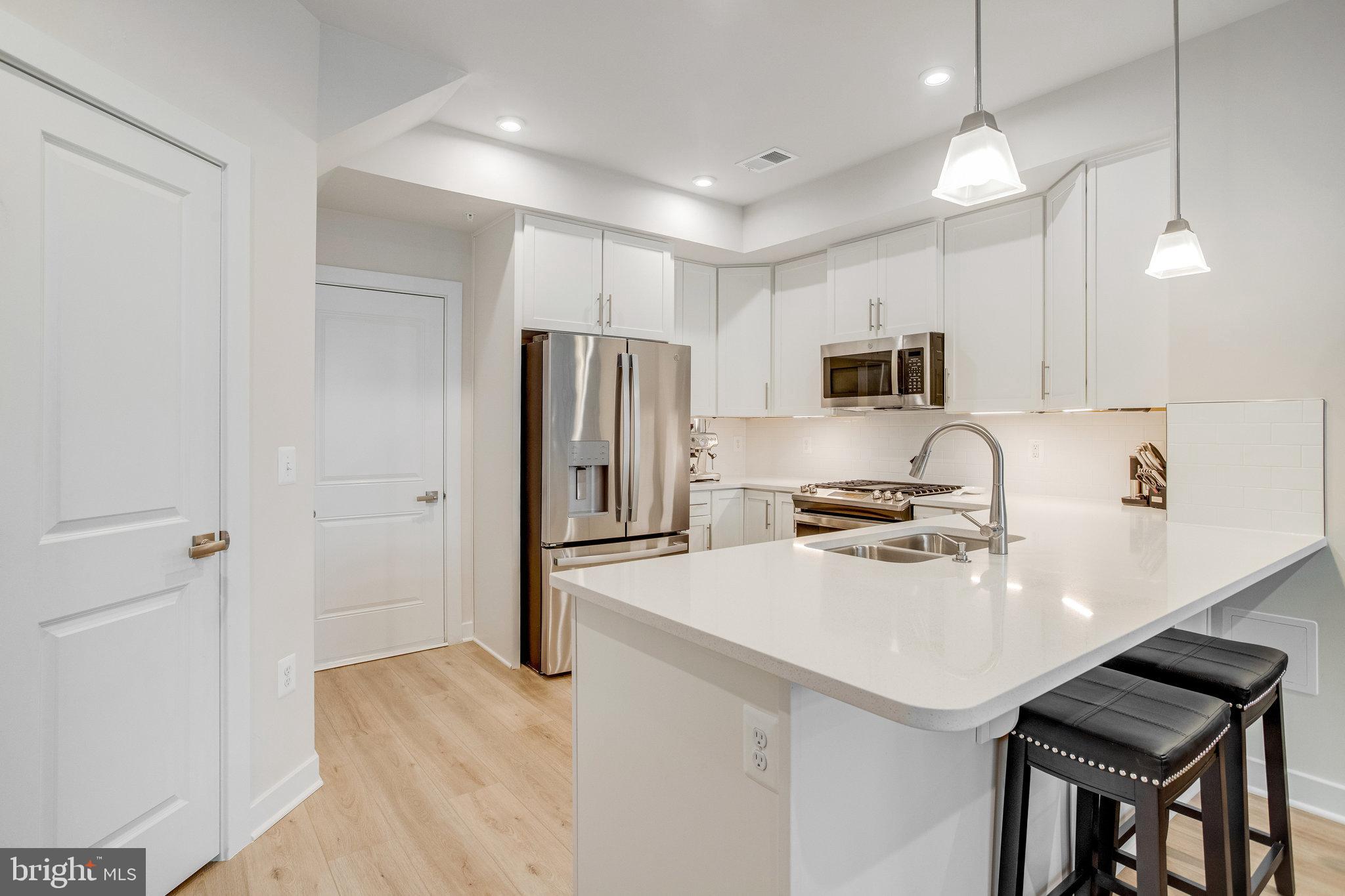 POTOMAC SHORES - Residential