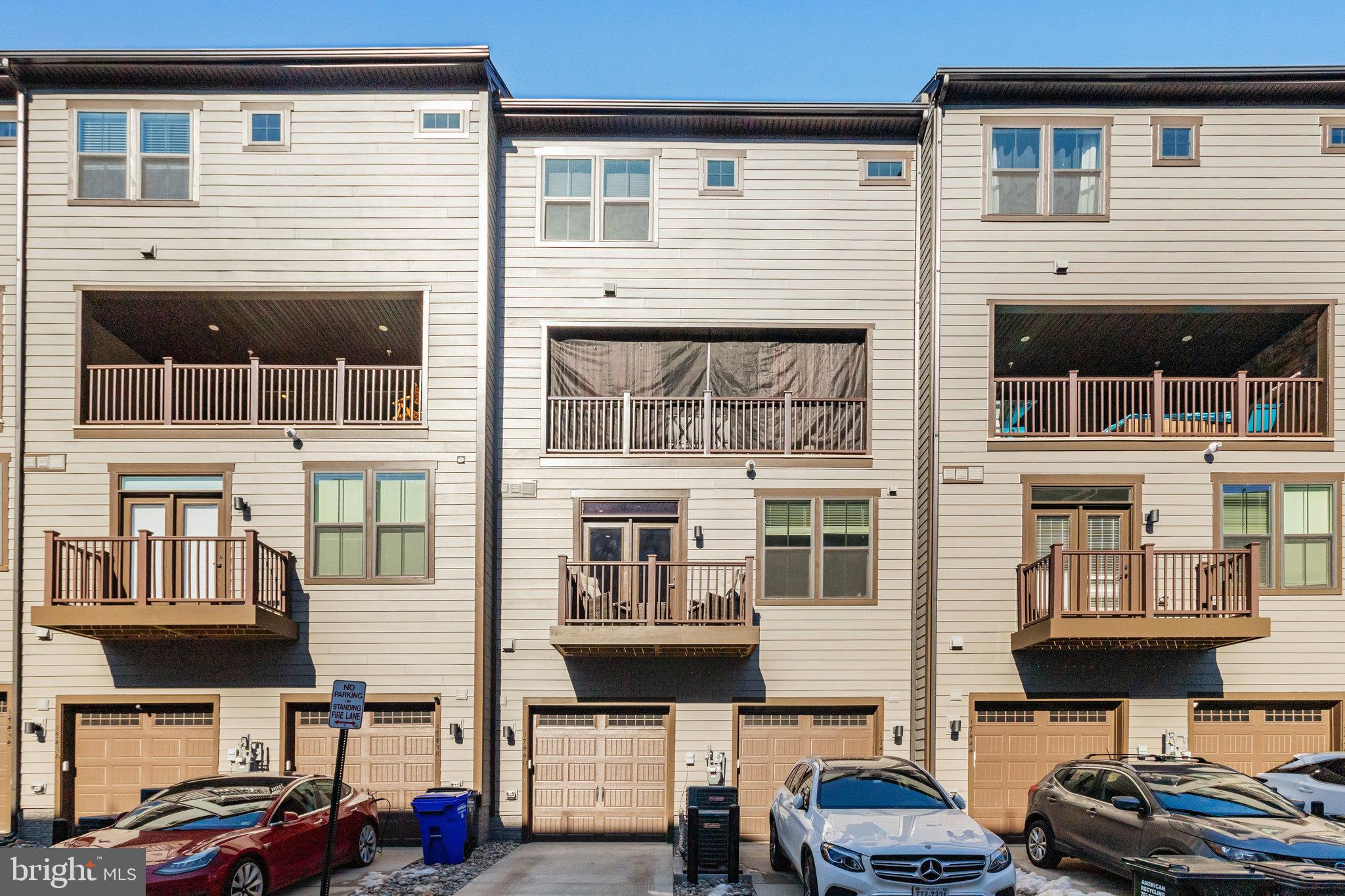 POTOMAC SHORES - Residential