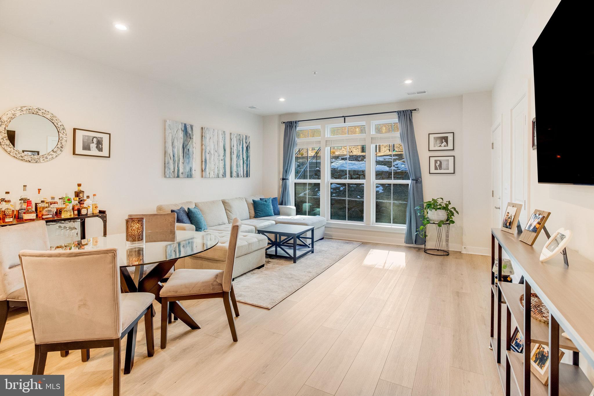 17440 SOUTHERN SHORES DRIVE