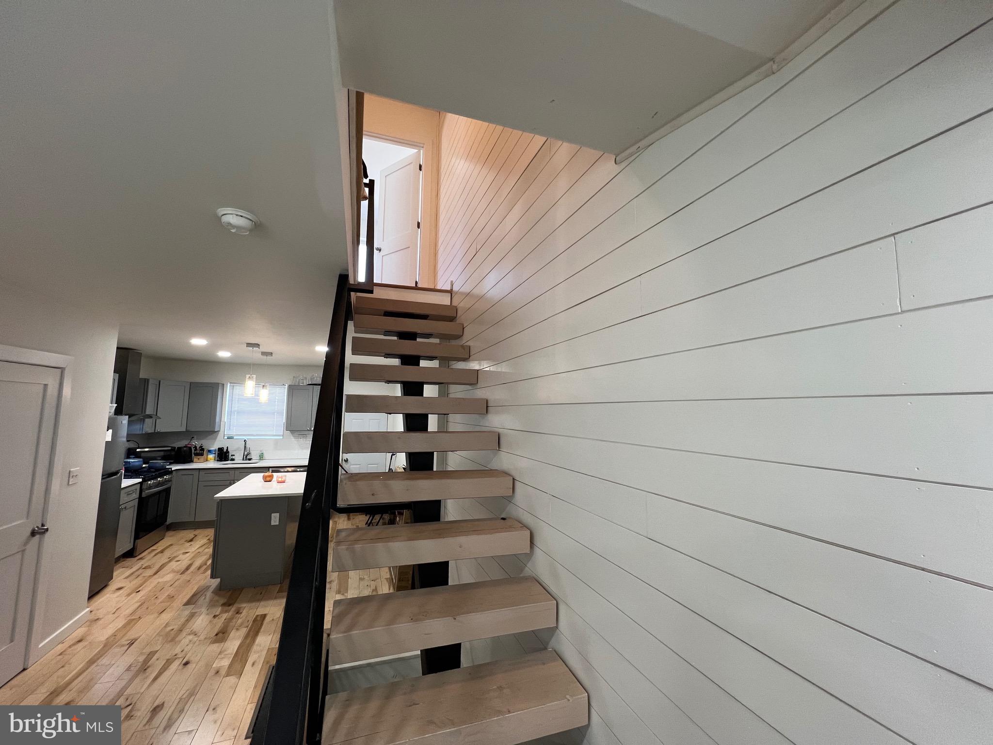 POINT BREEZE - Residential