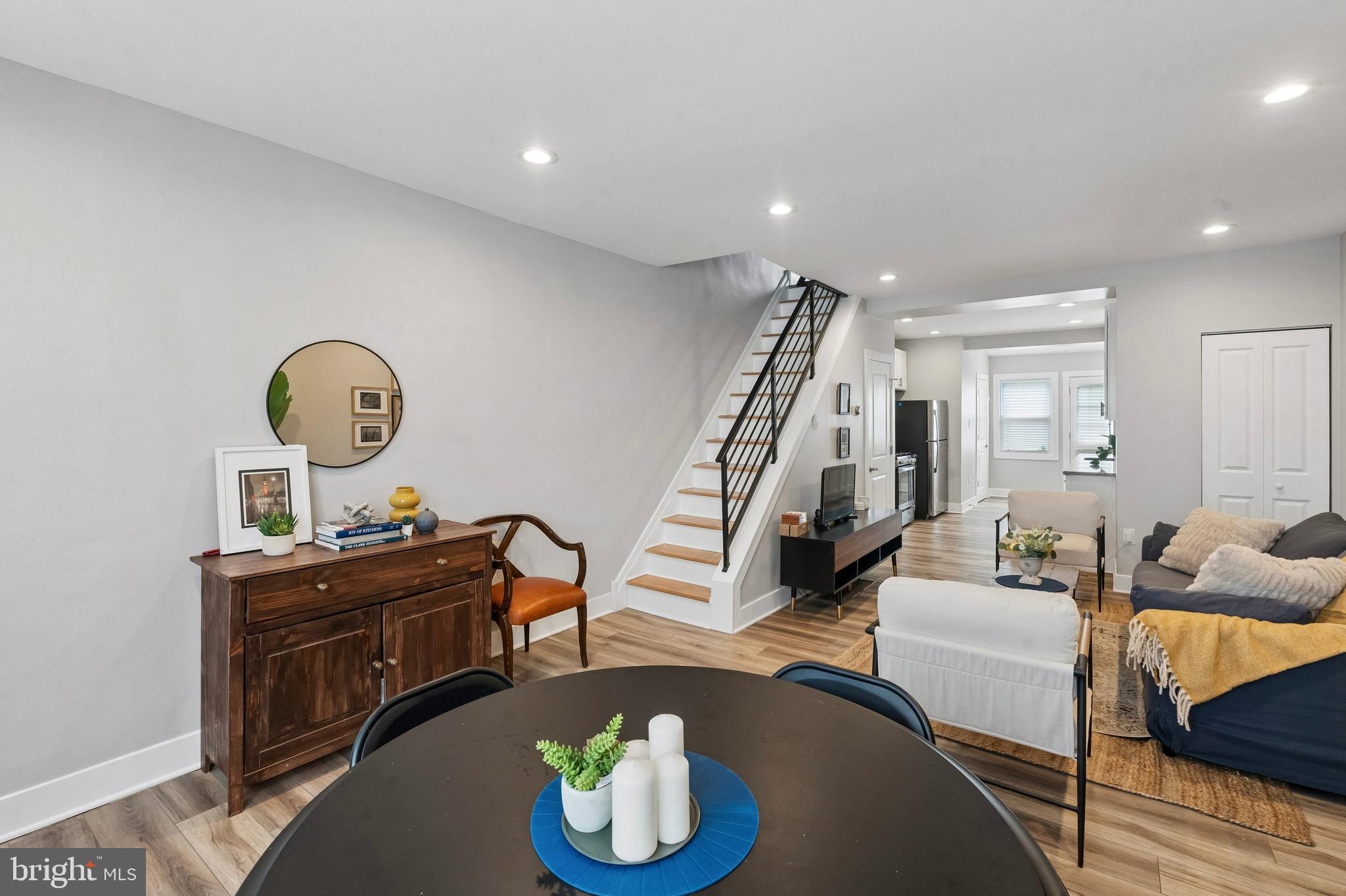 1612 S LECOUNT STREET