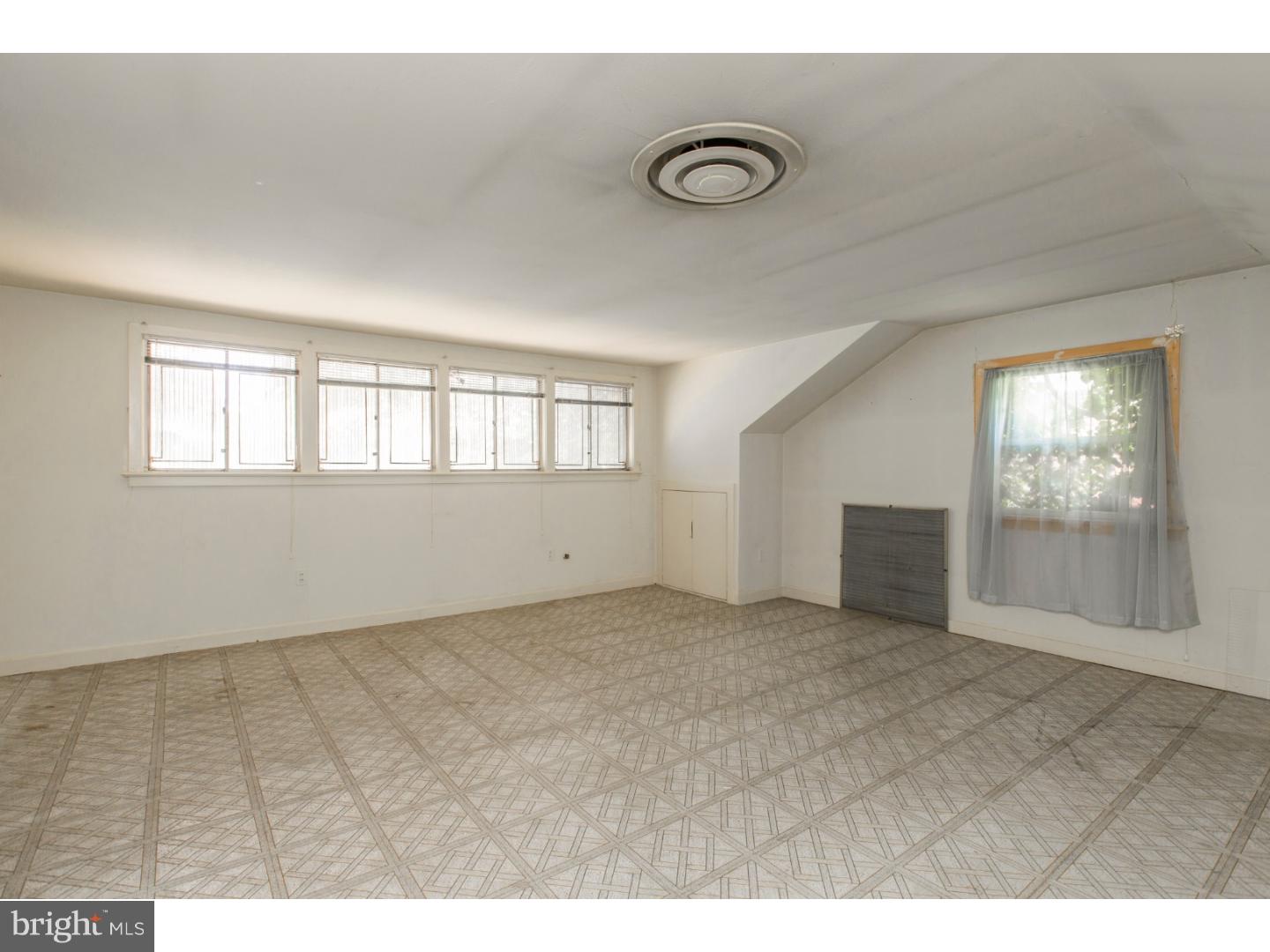 ELKINS PARK - Residential