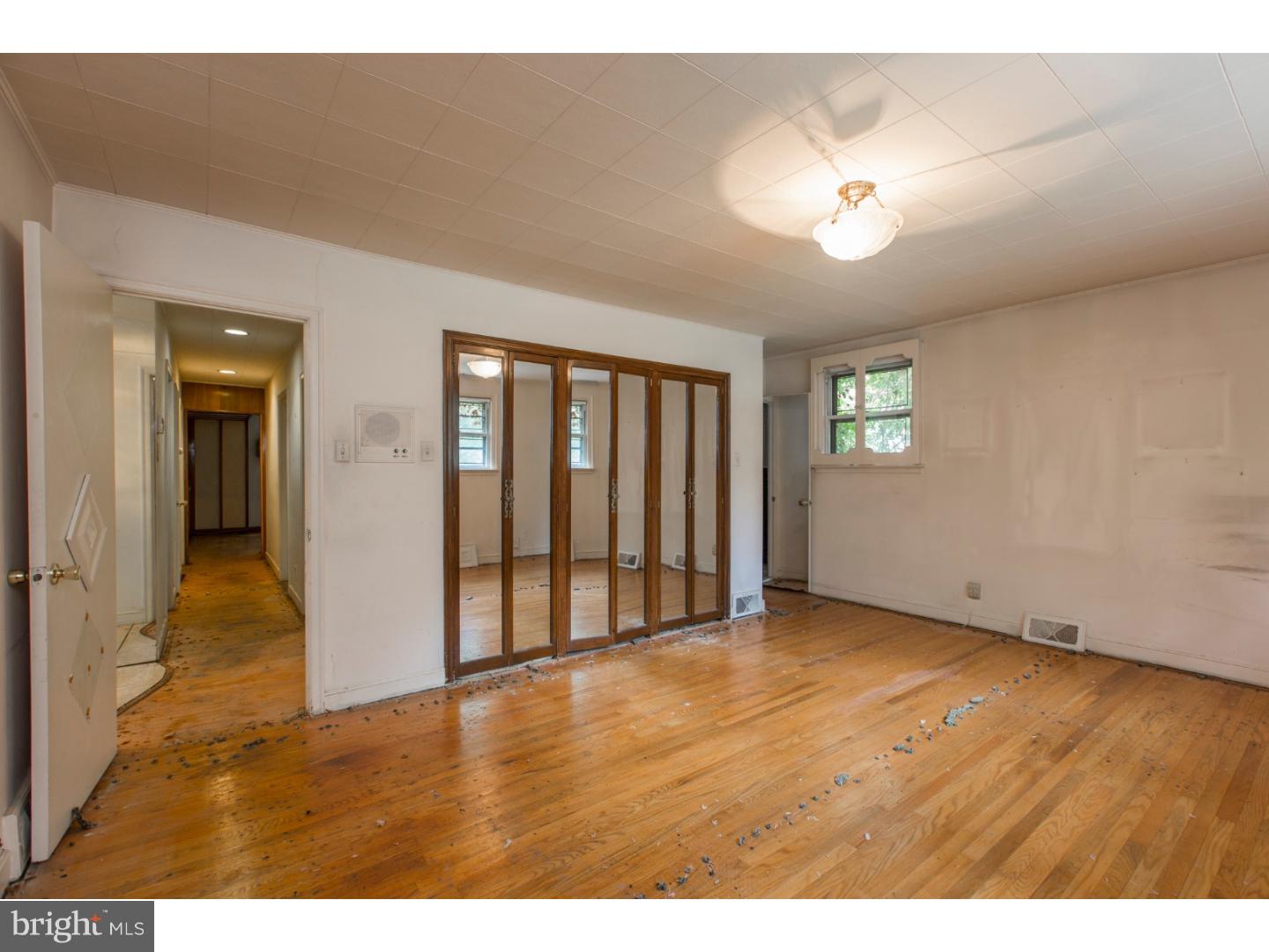 ELKINS PARK - Residential