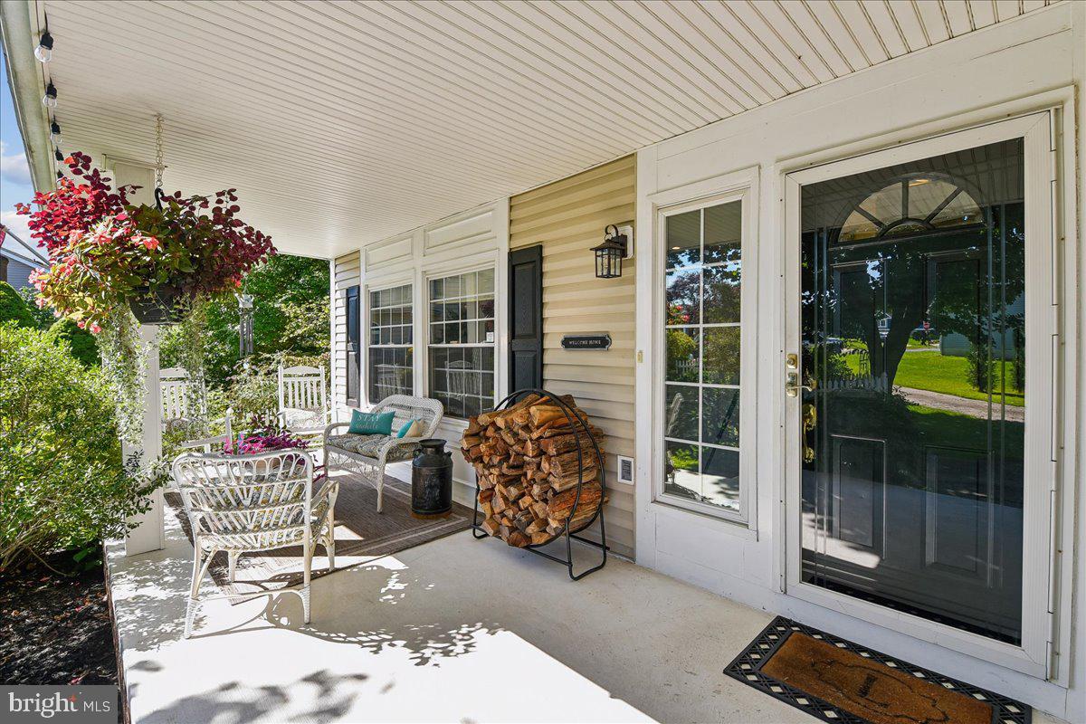 903 BERGEN LANE