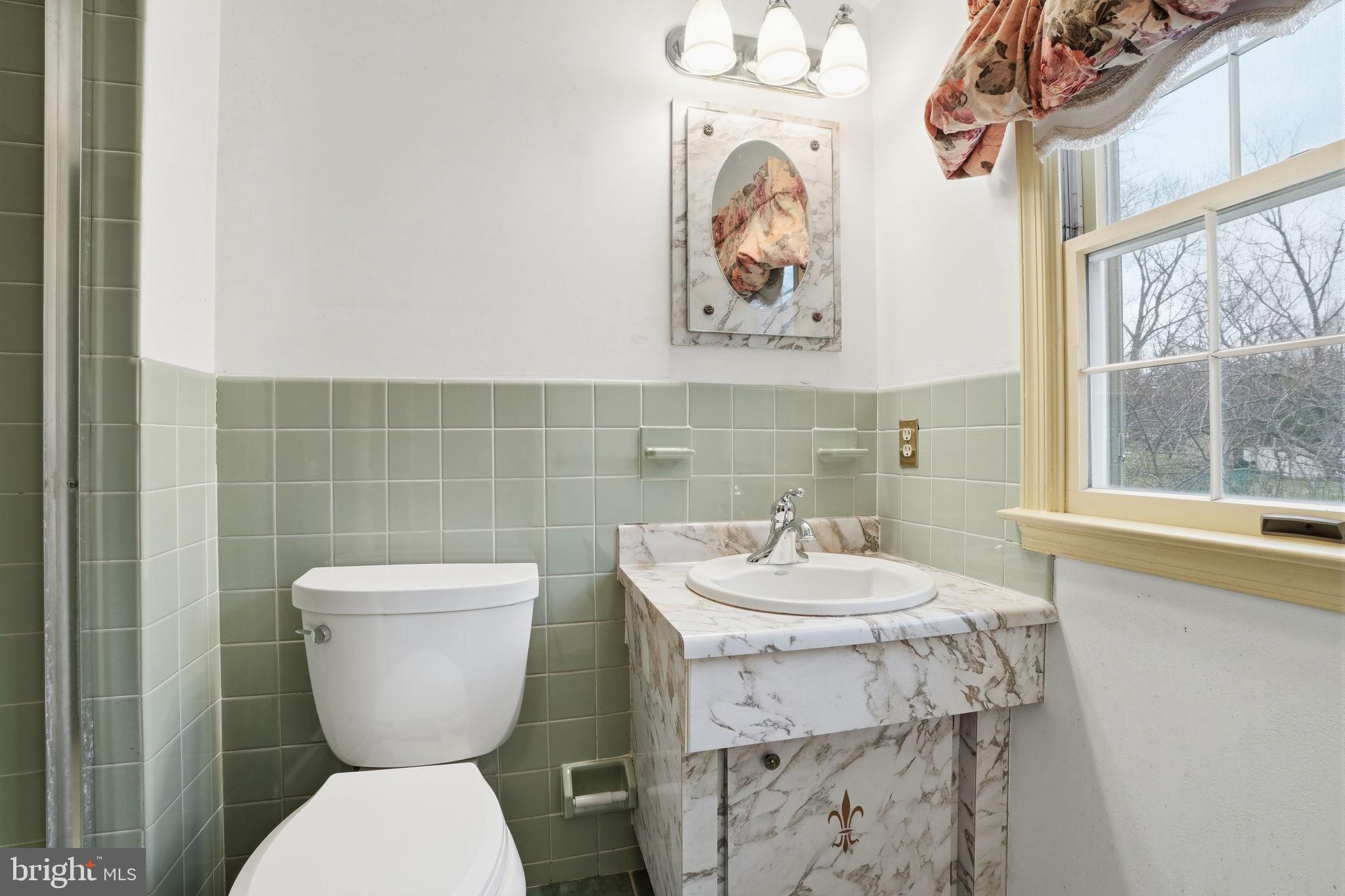 HILLCRESTSHIRE - Residential