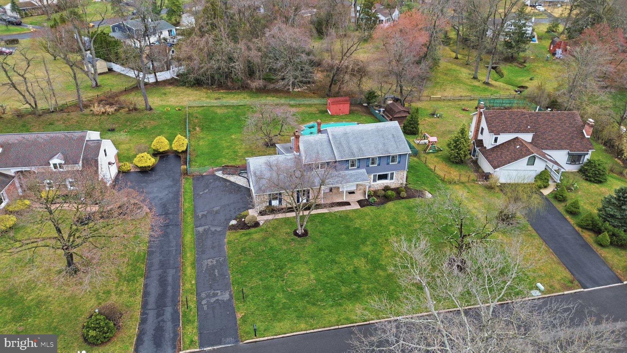 HILLCRESTSHIRE - Residential