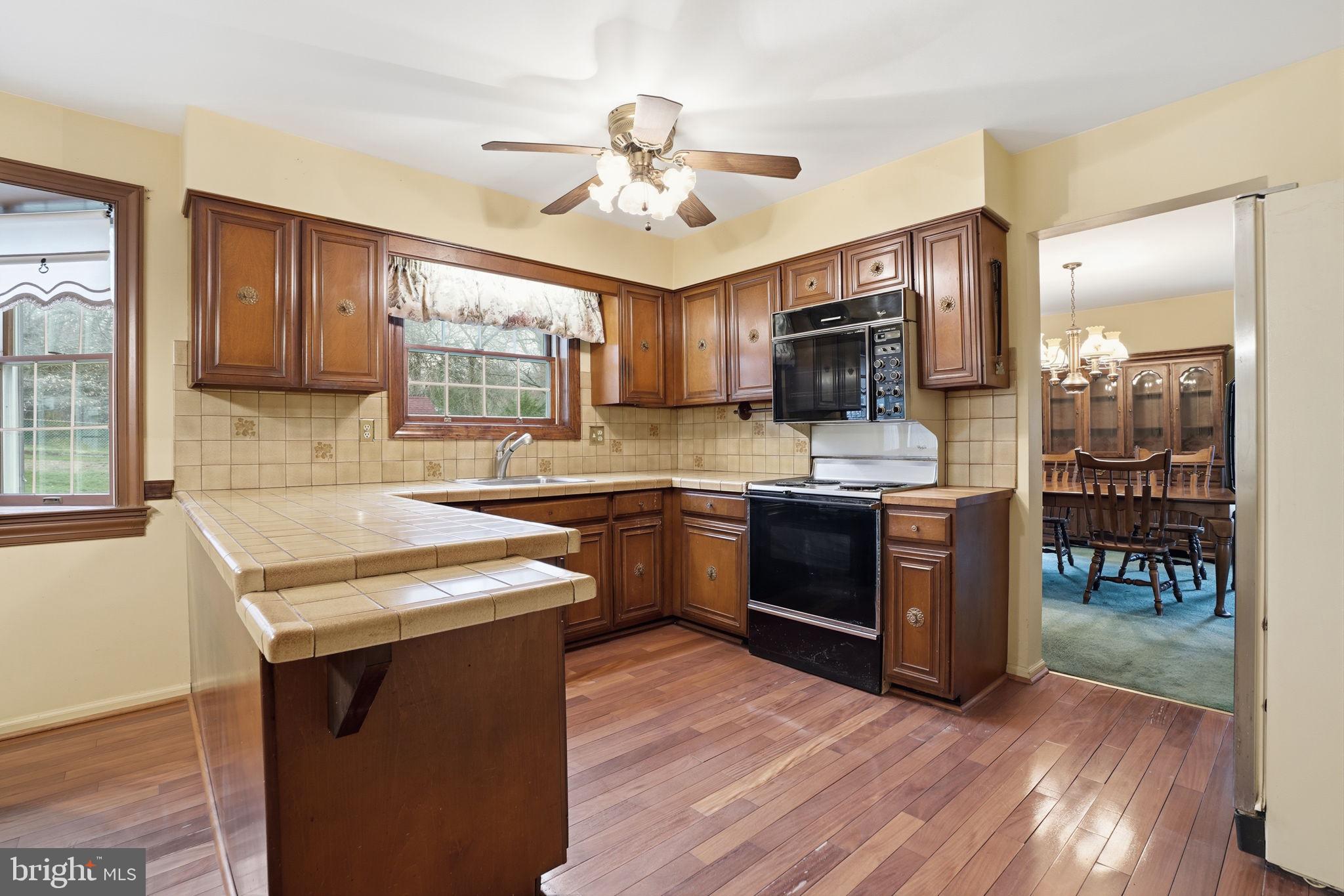 HILLCRESTSHIRE - Residential