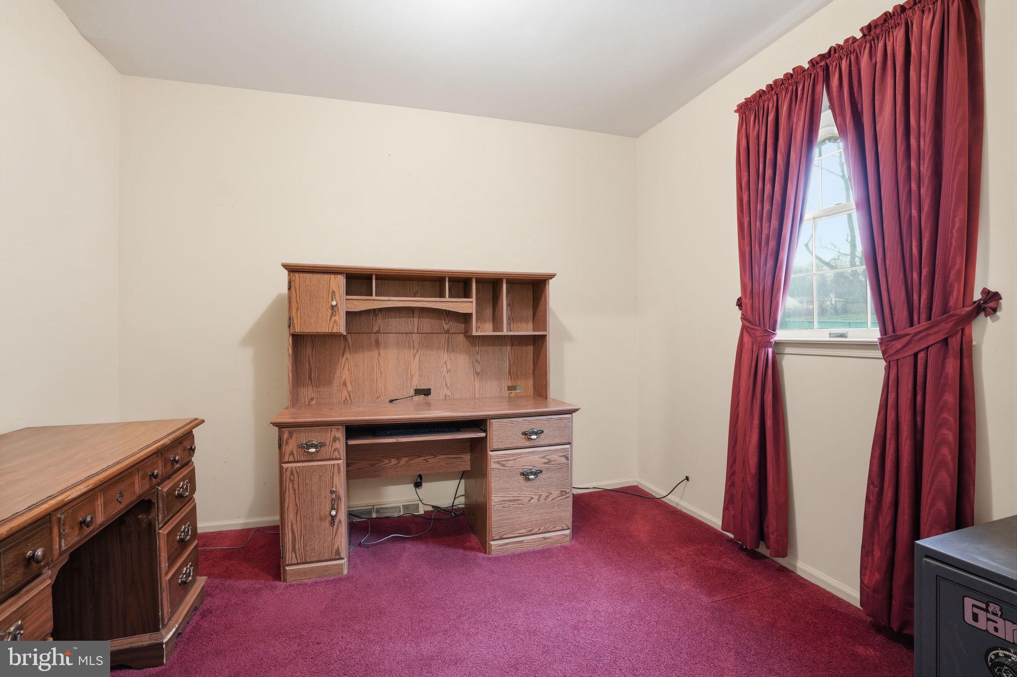 HILLCRESTSHIRE - Residential