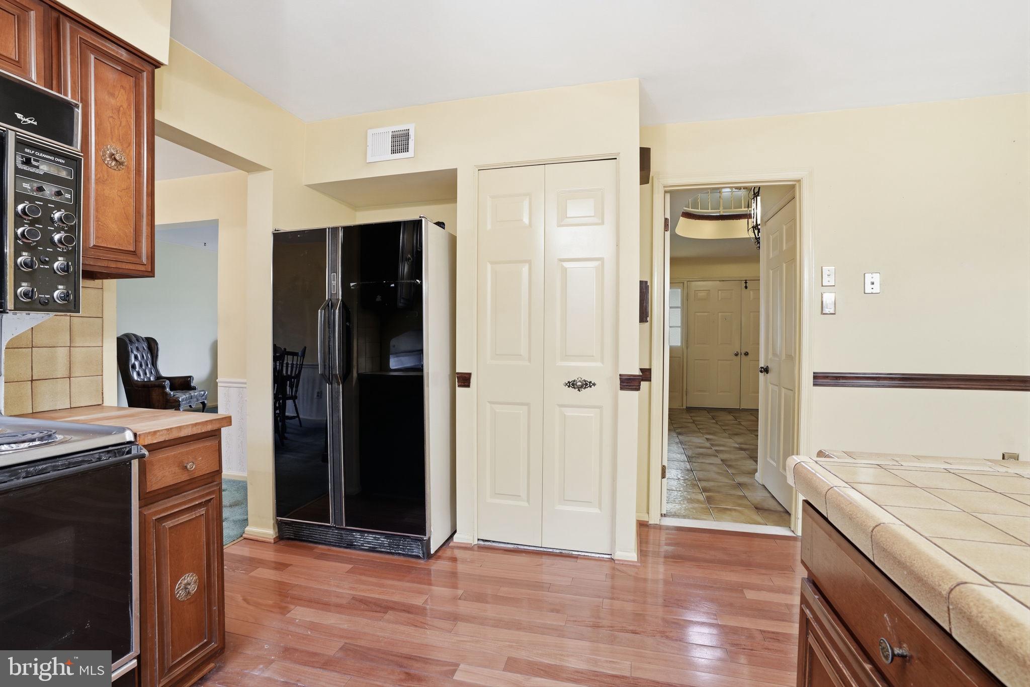 HILLCRESTSHIRE - Residential