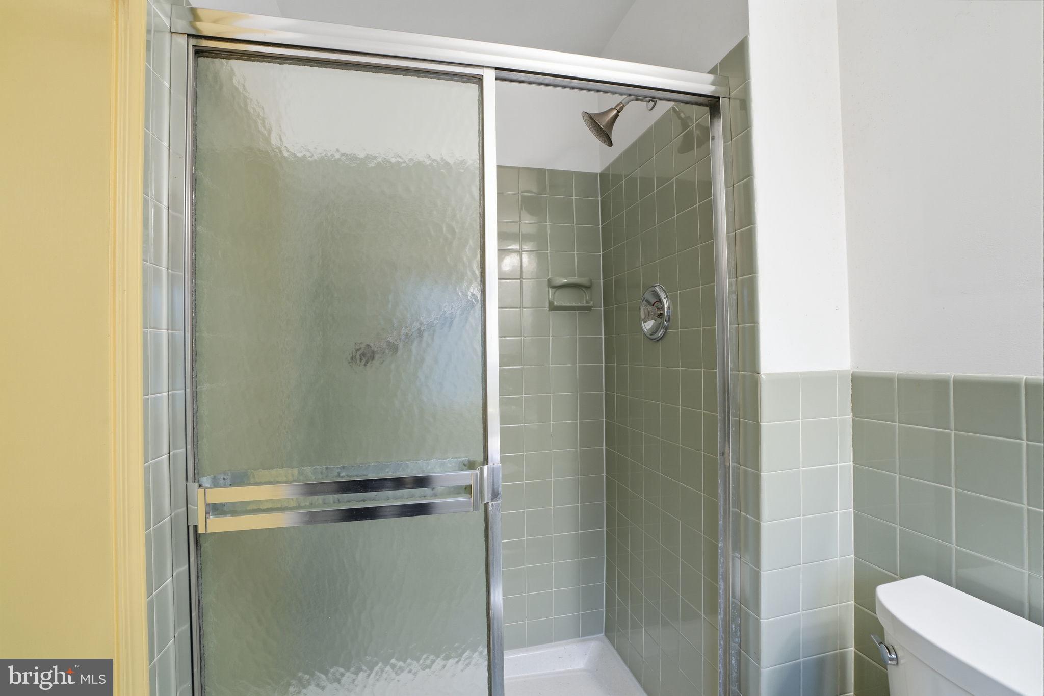 HILLCRESTSHIRE - Residential