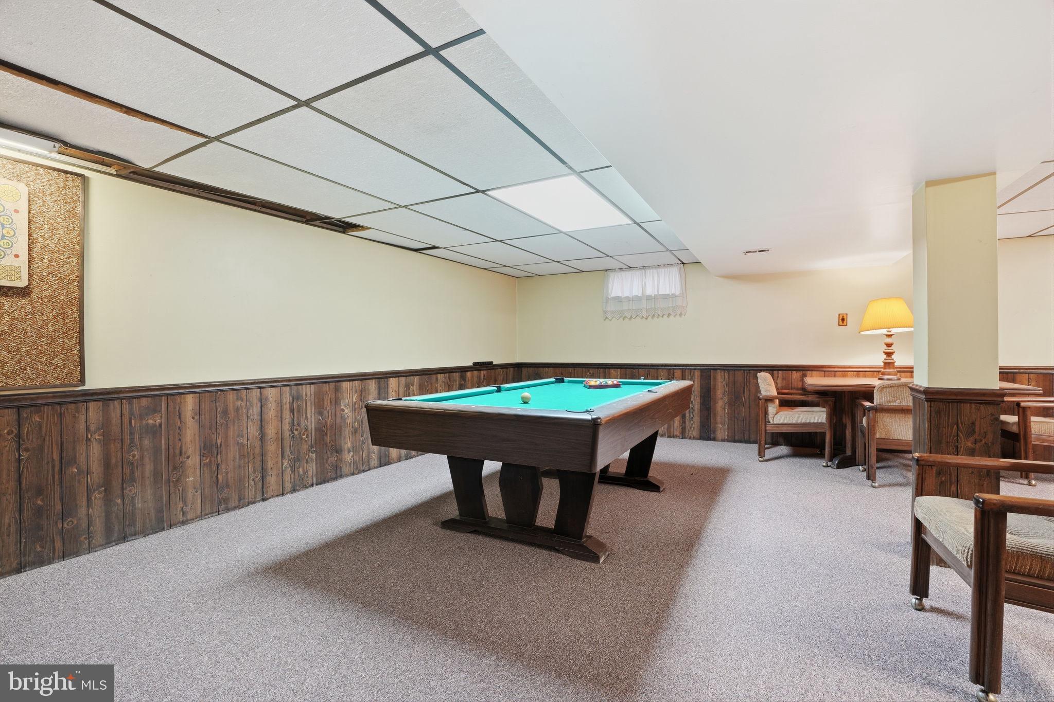 HILLCRESTSHIRE - Residential