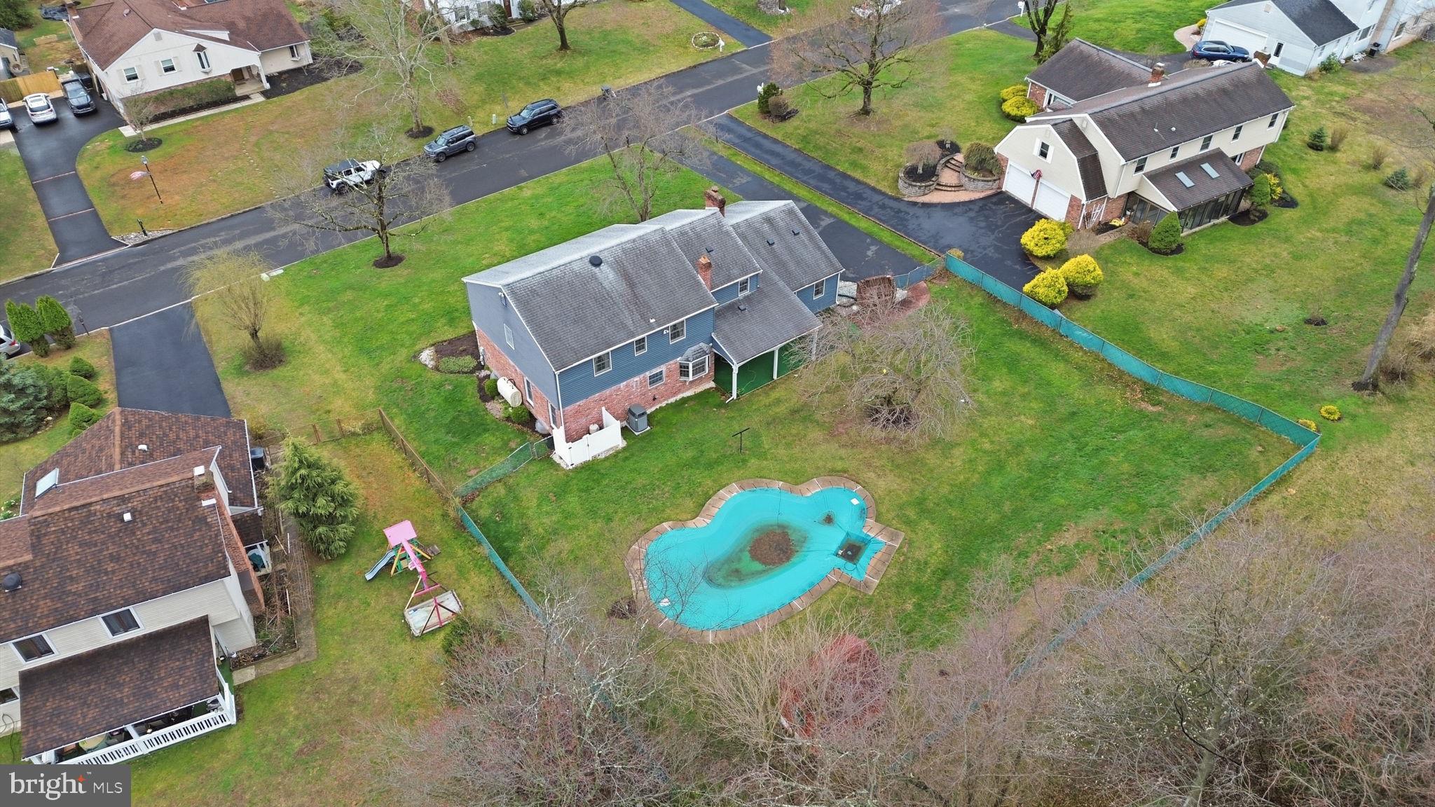 HILLCRESTSHIRE - Residential