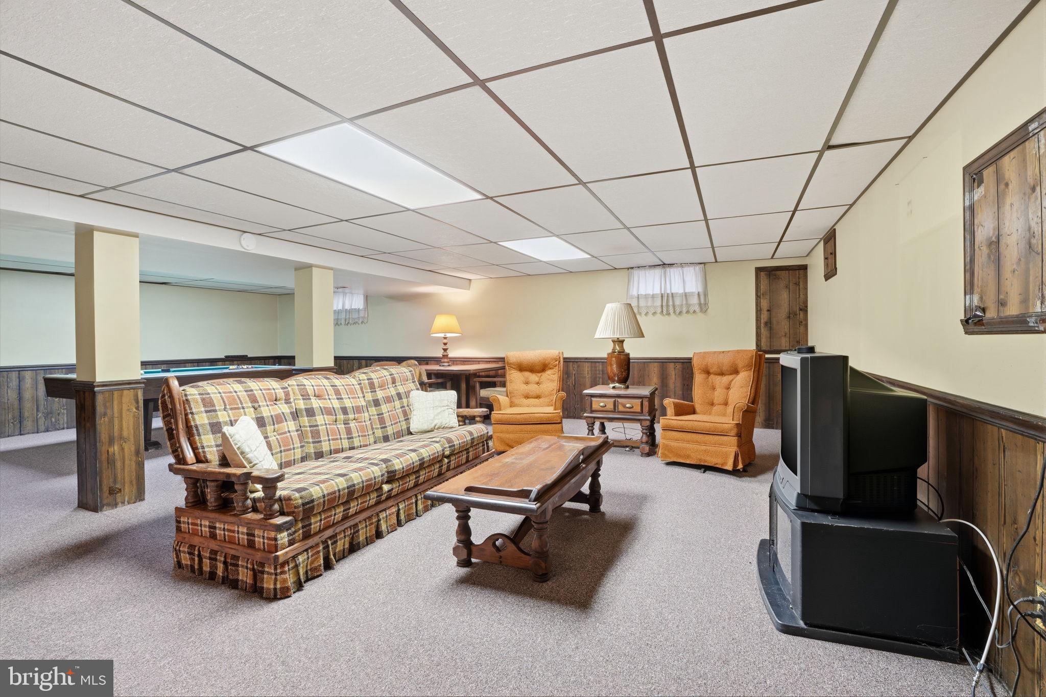 HILLCRESTSHIRE - Residential