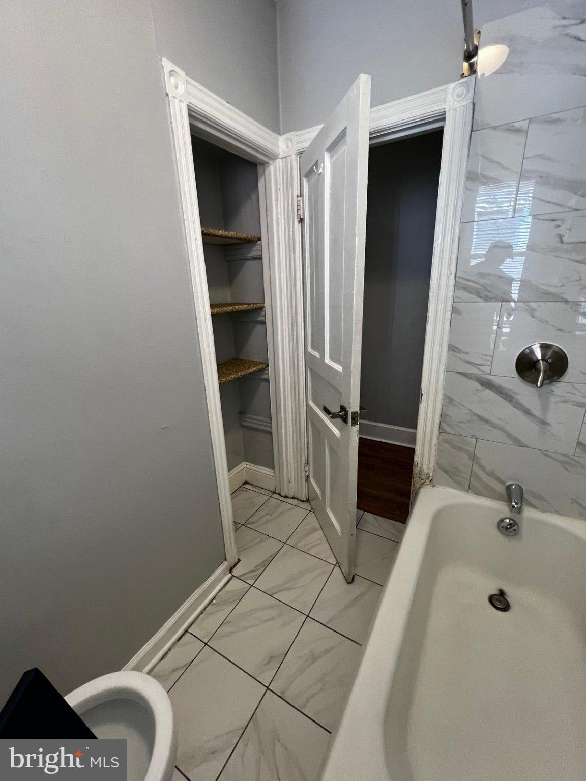 FRANKFORD - Residential