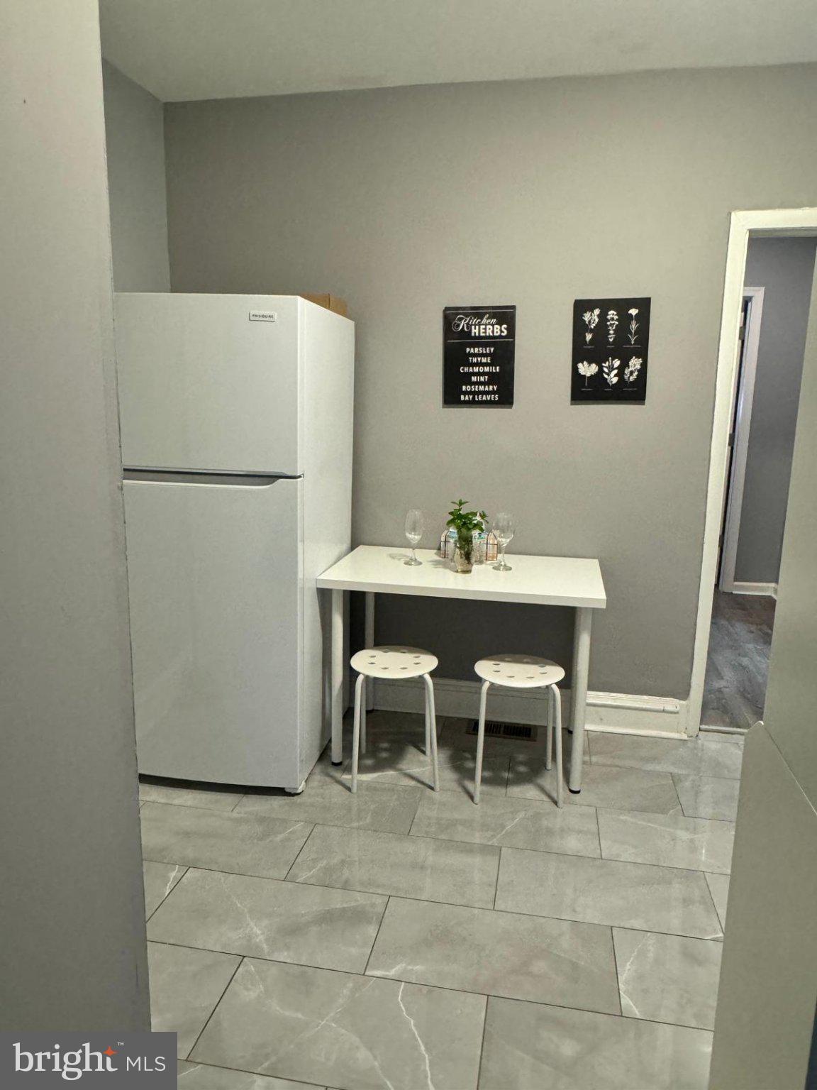 FRANKFORD - Residential