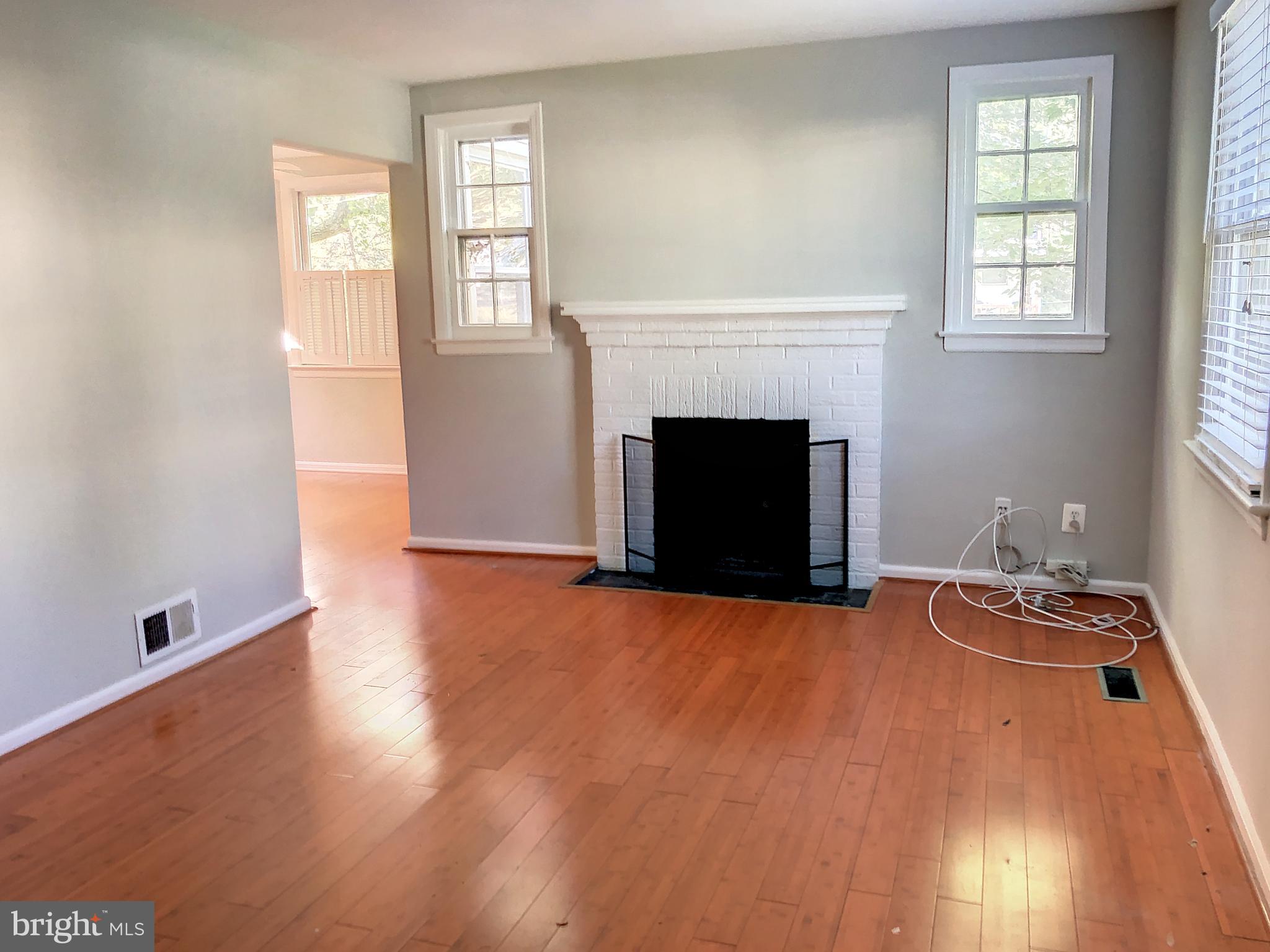 FALLS CHURCH - Residential Lease