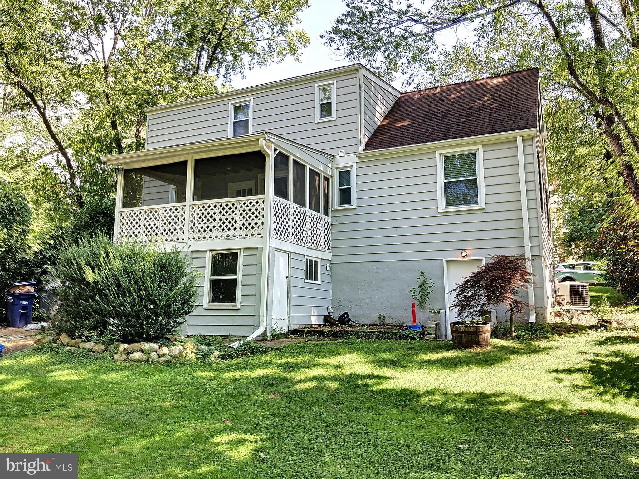 FALLS CHURCH - Residential Lease