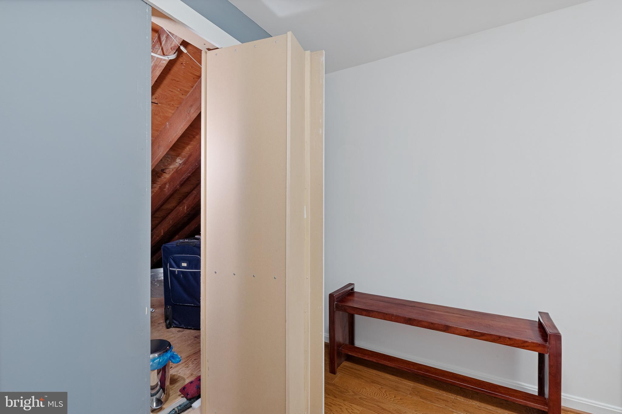 HUNTERS GLEN - Residential