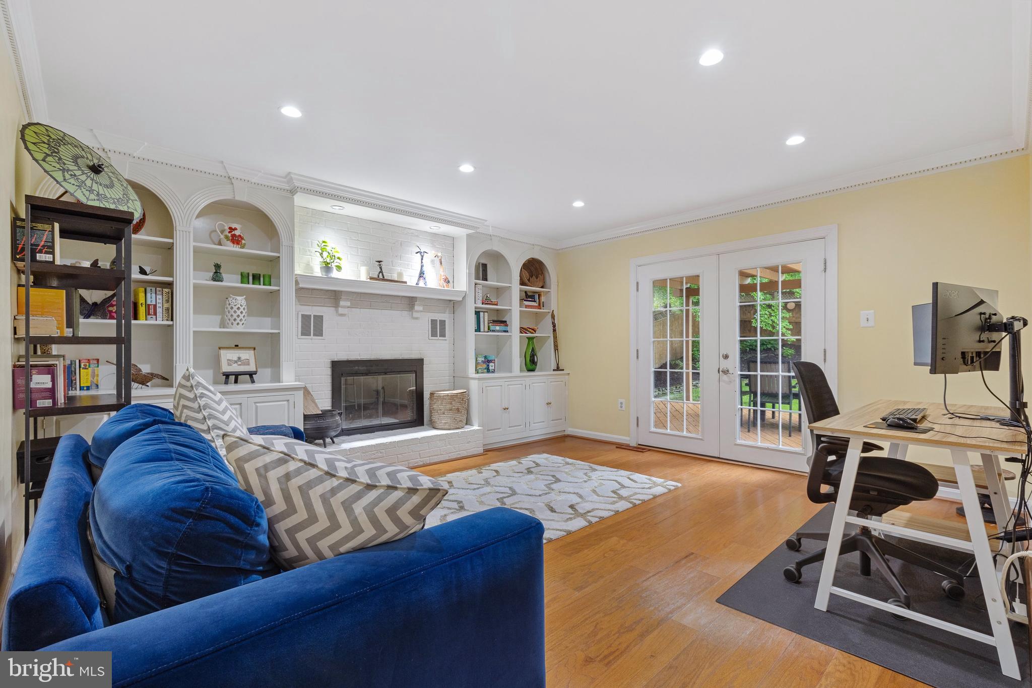 HUNTERS GLEN - Residential