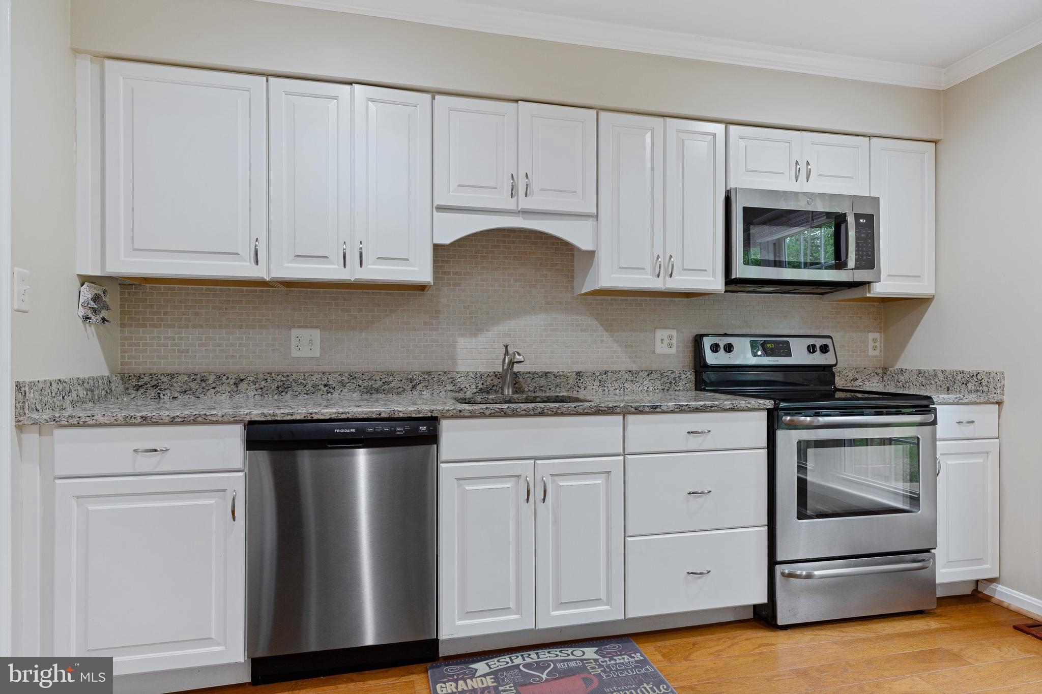 HUNTERS GLEN - Residential