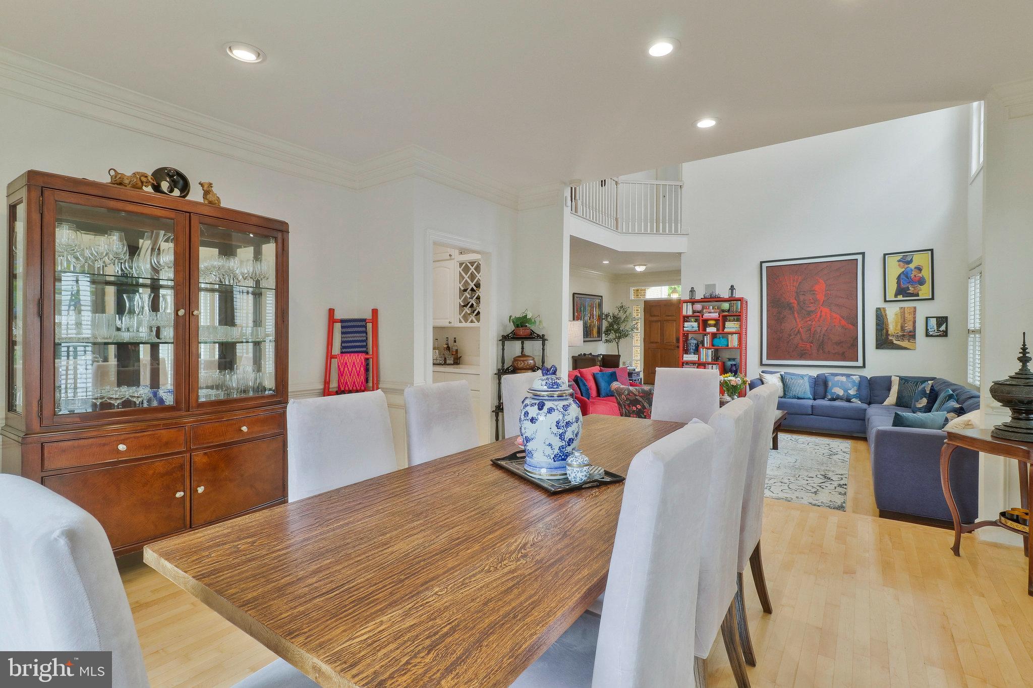 GROSVENOR WOODS - Residential Lease