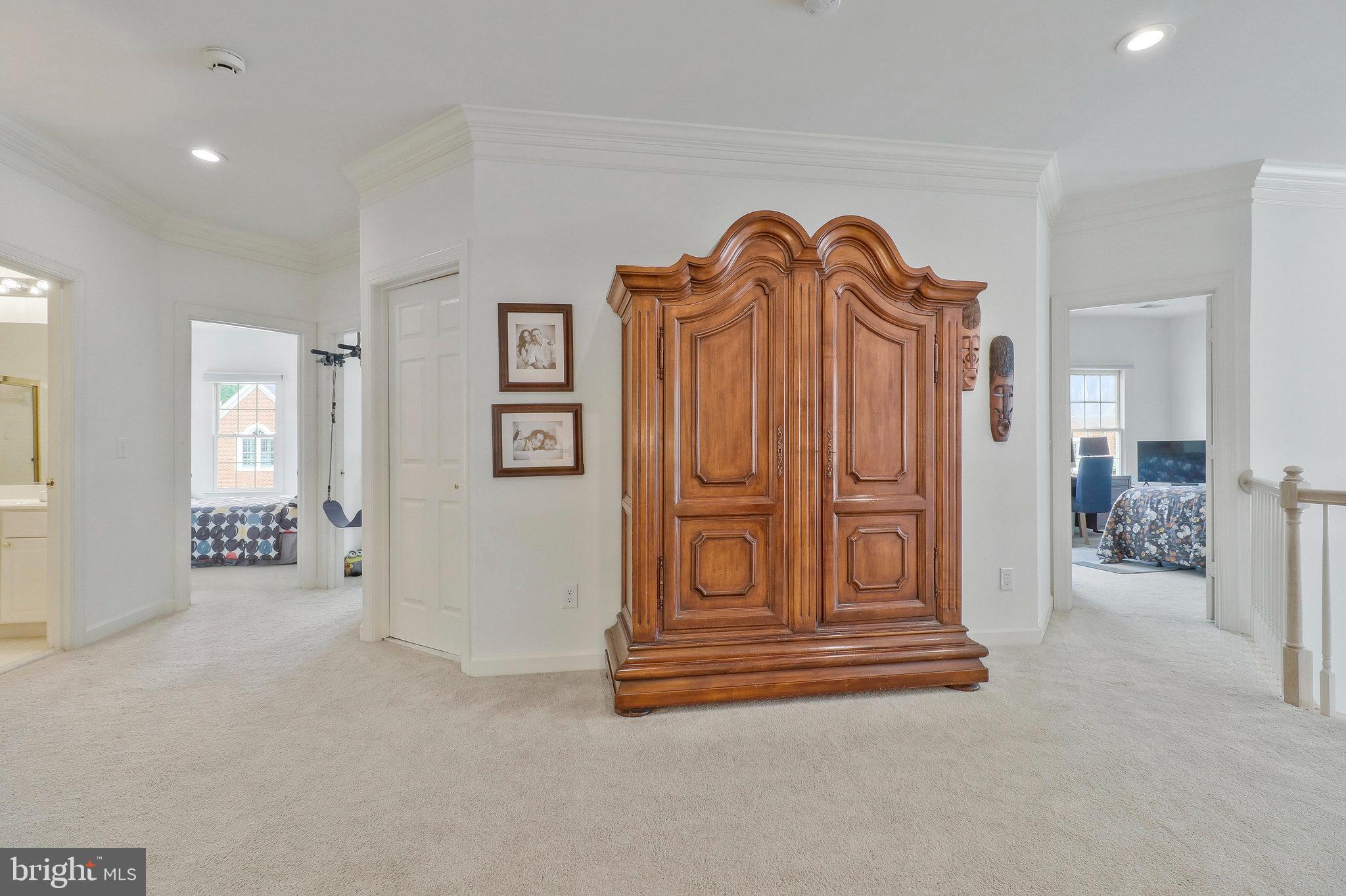 GROSVENOR WOODS - Residential Lease