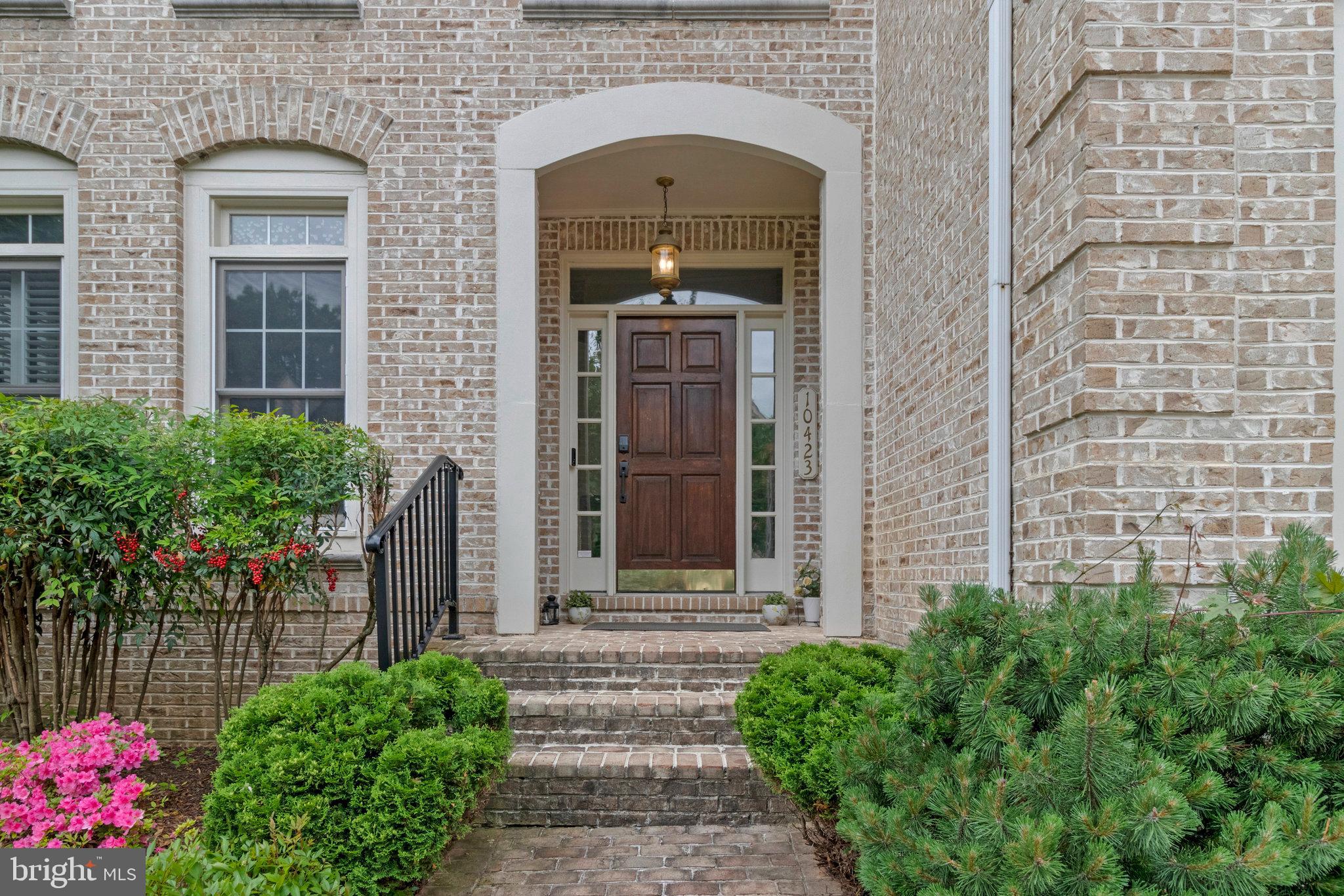 GROSVENOR WOODS - Residential Lease